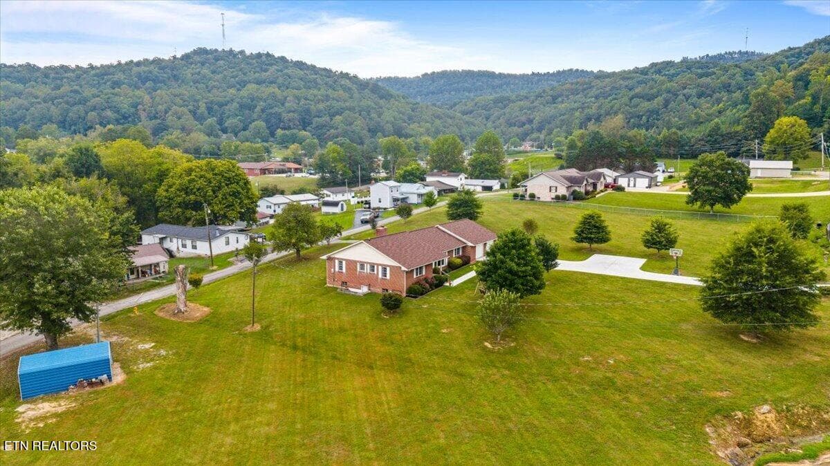 64-531 S Florence Ave - 531 S Florence Ave, Jellico, TN 37762, Jellico
