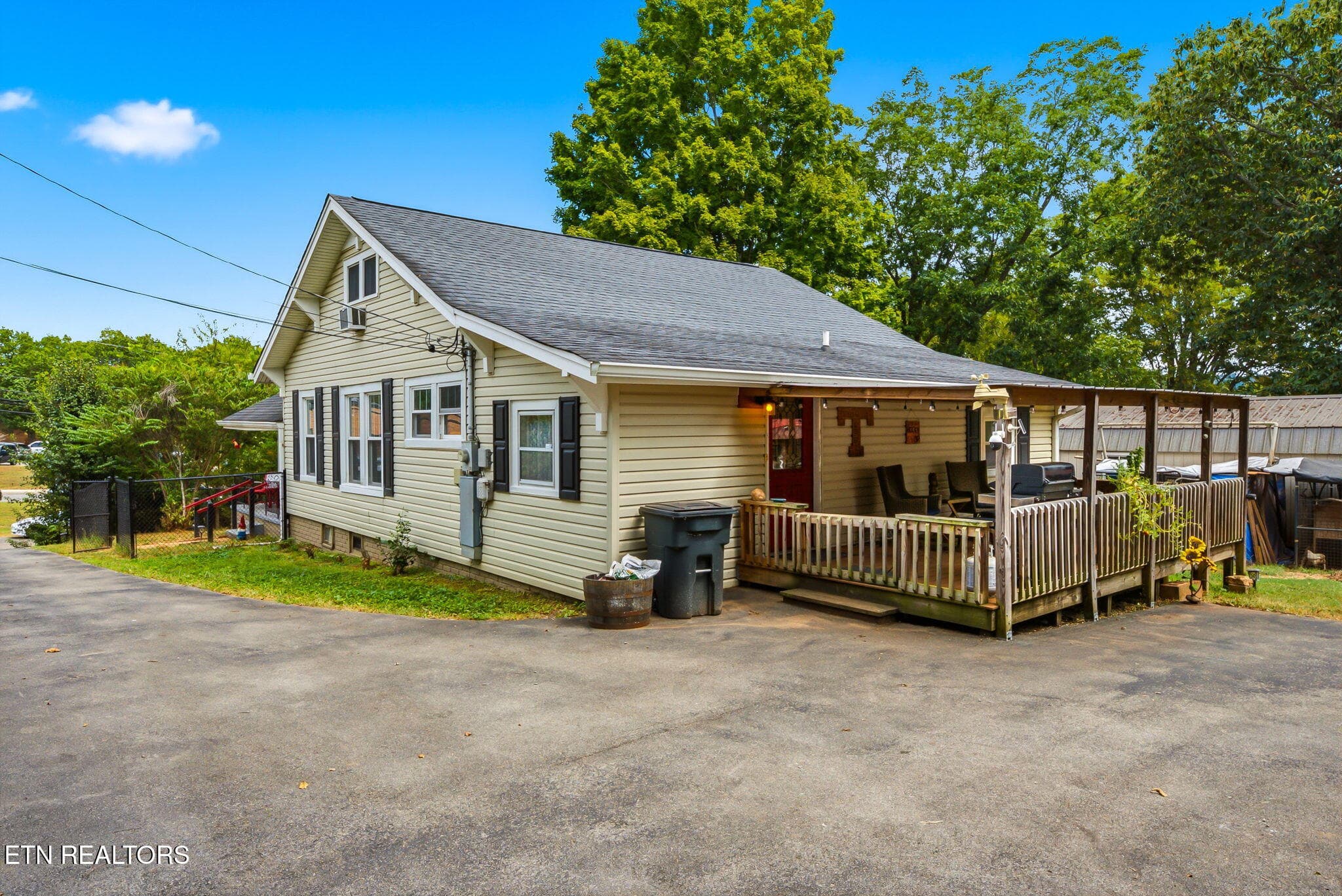 3-web-or-mls-7427-Andersonville-Pike-Kno - 7427 Andersonville Pike, Knoxville, TN 37938, Knoxville
