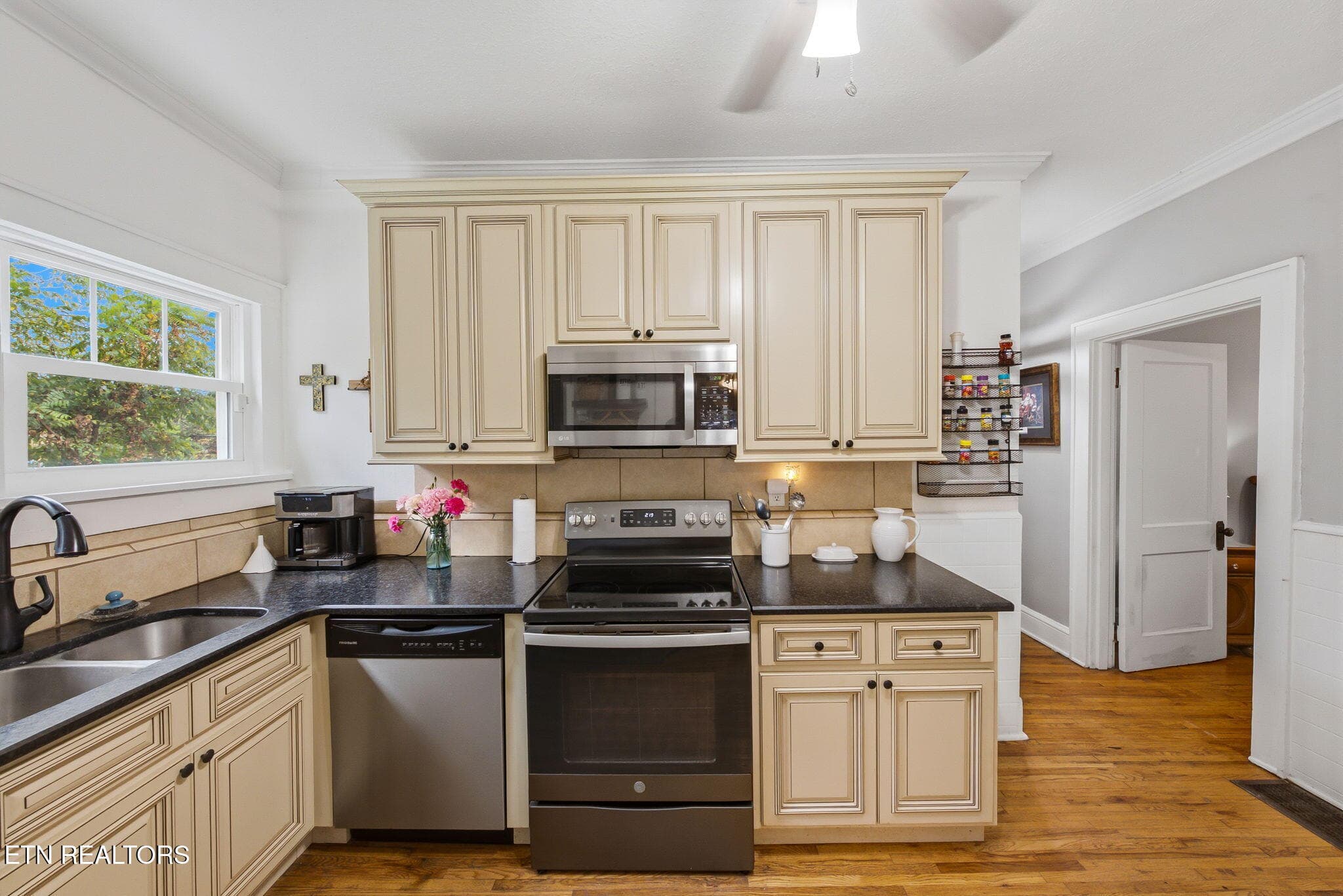 13-web-or-mls-7427-Andersonville-Pike-Kn - 7427 Andersonville Pike, Knoxville, TN 37938, Knoxville