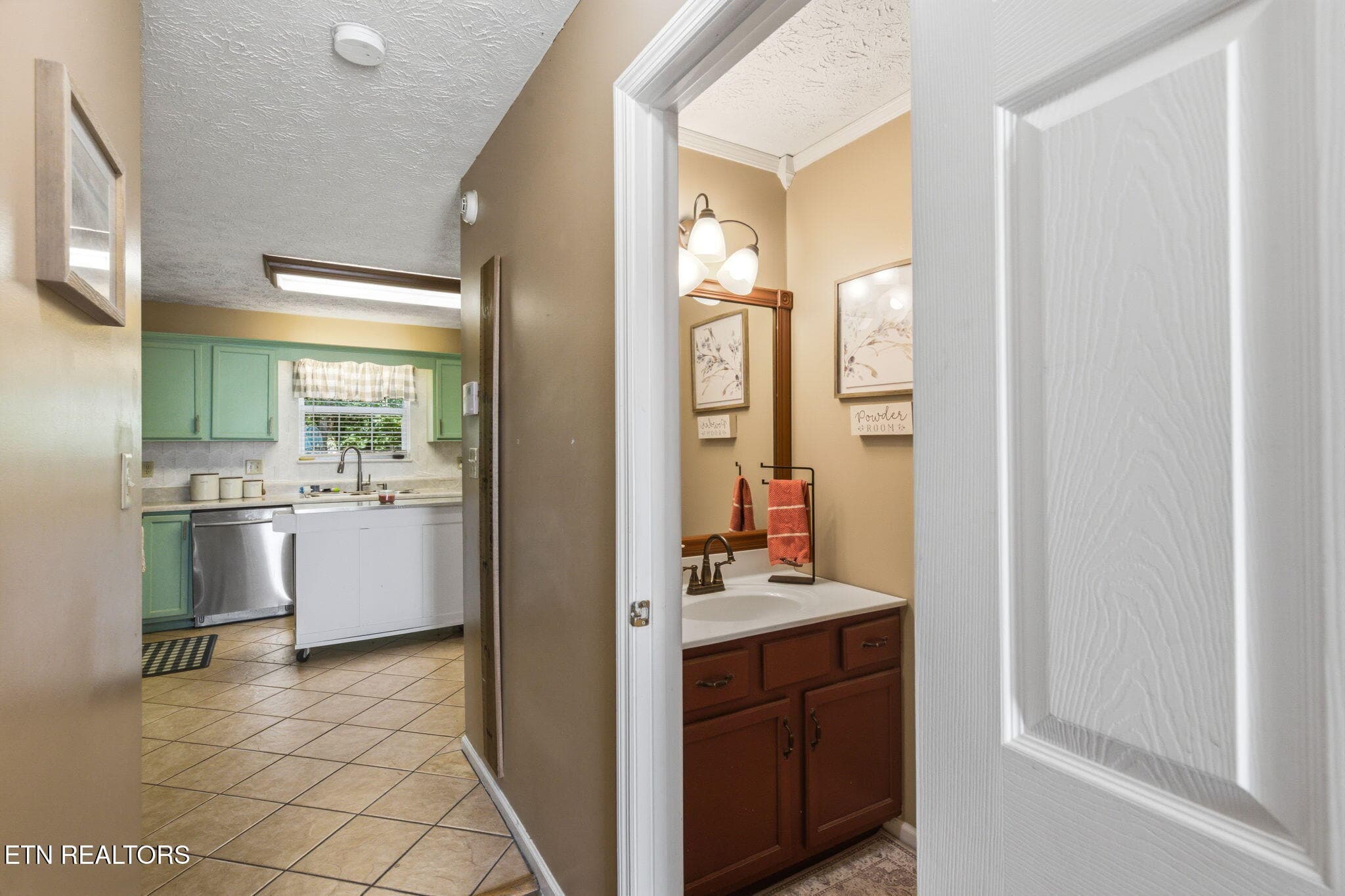 18-web-or-mls-5965-Wilkesboro-Lane-Knoxv - 5965 Wilkesboro Lane, Knoxville, TN 37912, Knoxville