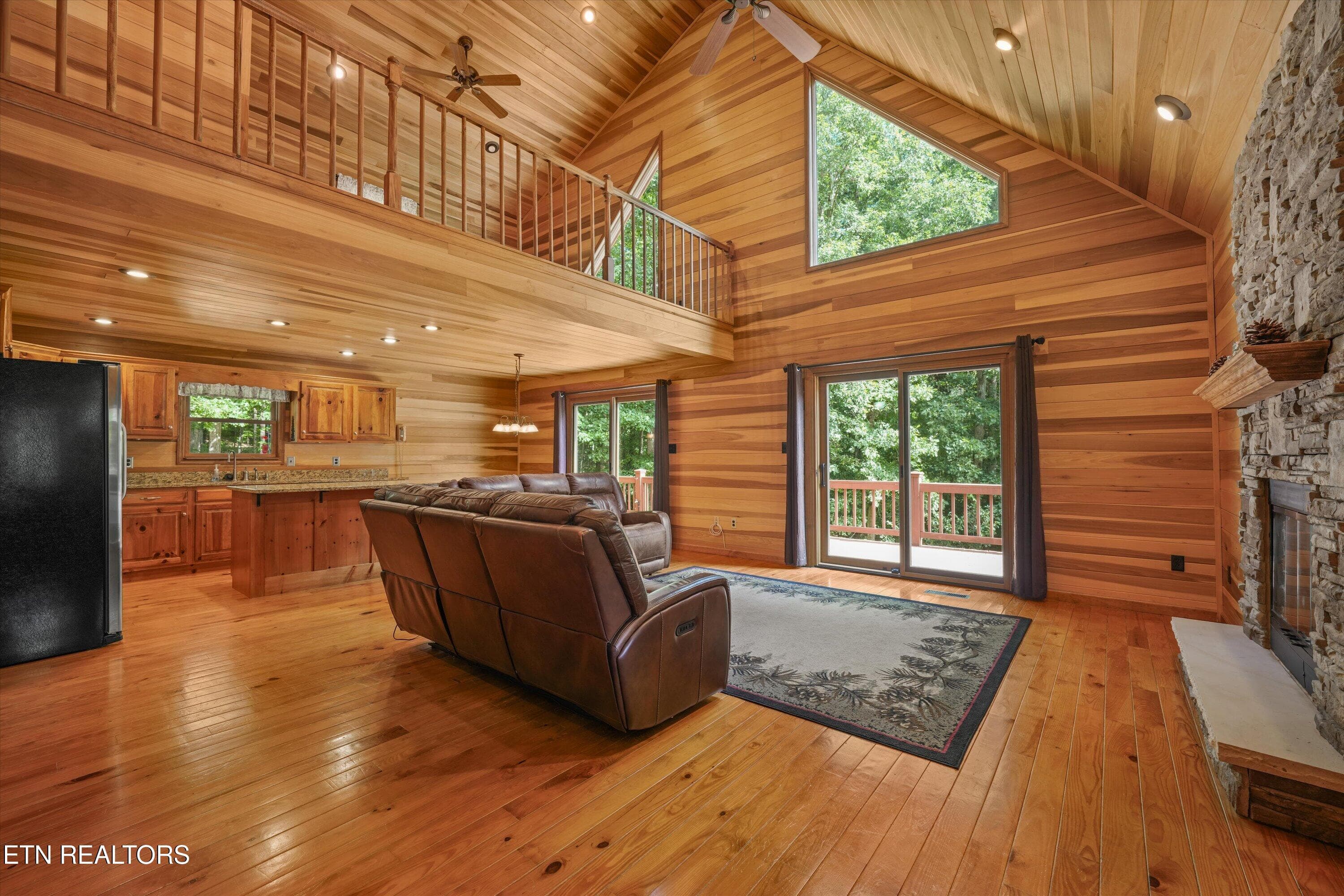 Living Room - 365 Hidden Hills Rd, Wartburg, TN 37887, Wartburg