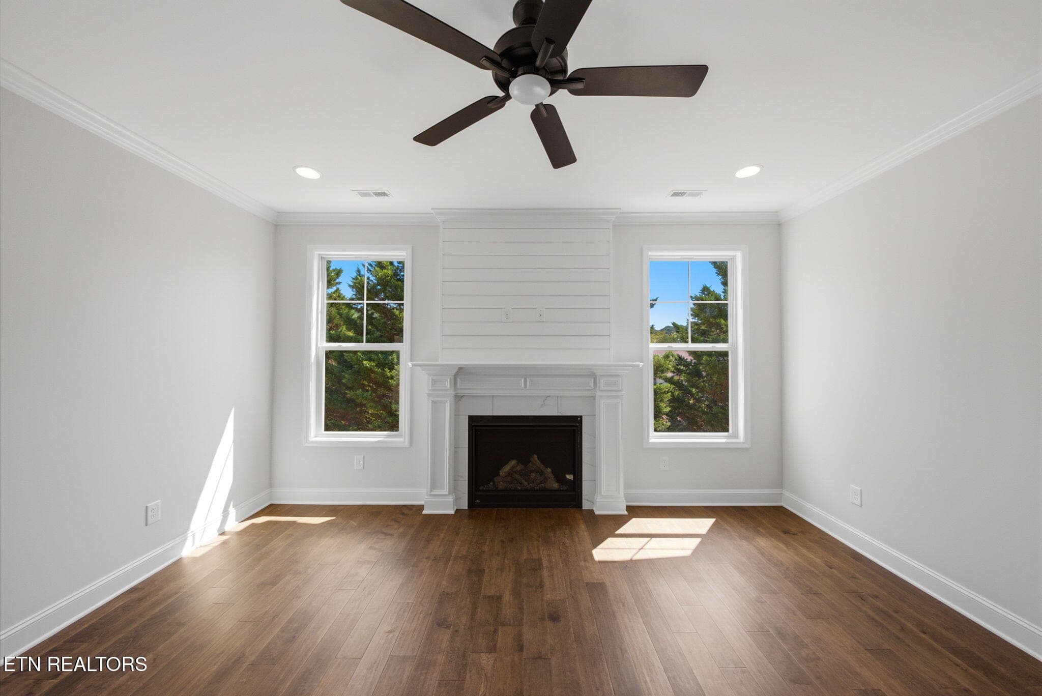6-web-or-mls-2040-Gisele-Wy-Knoxville-TN - 2040 Gisele Way, Knoxville, TN 37931, Knoxville