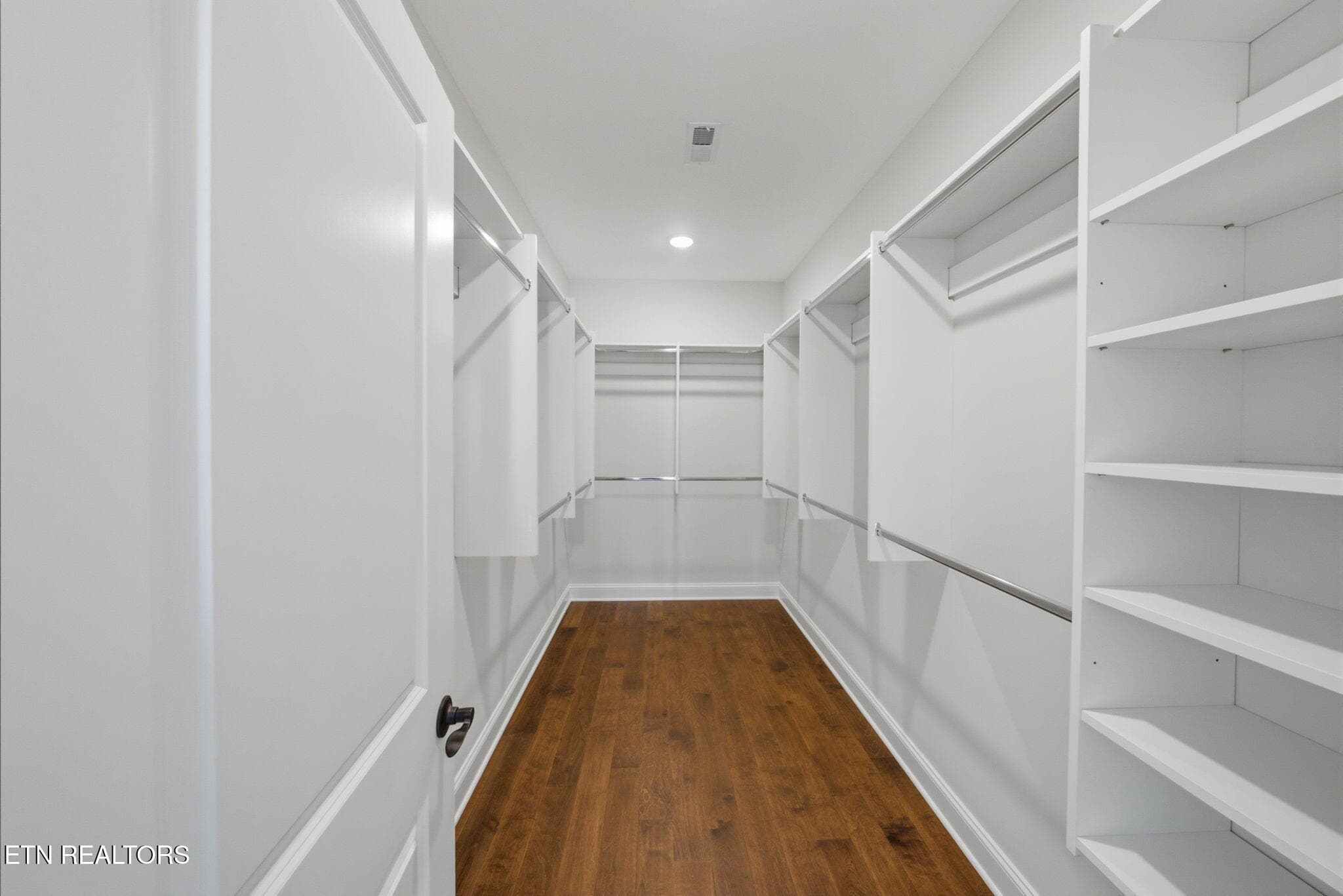 10-web-or-mls-2040-Gisele-Wy-Knoxville-T - 2040 Gisele Way, Knoxville, TN 37931, Knoxville