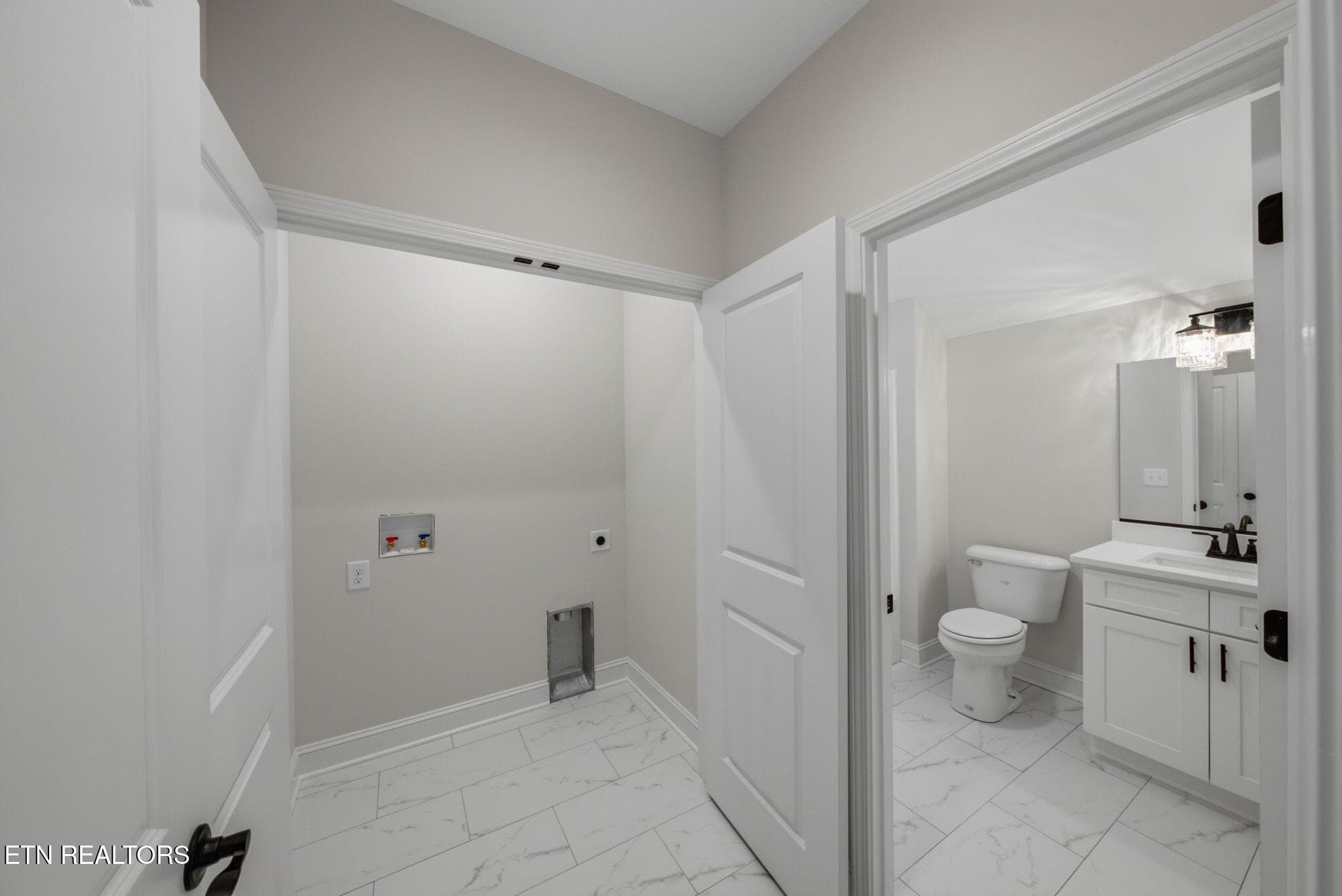 12-web-or-mls-2040-Gisele-Wy-Knoxville-T - 2040 Gisele Way, Knoxville, TN 37931, Knoxville