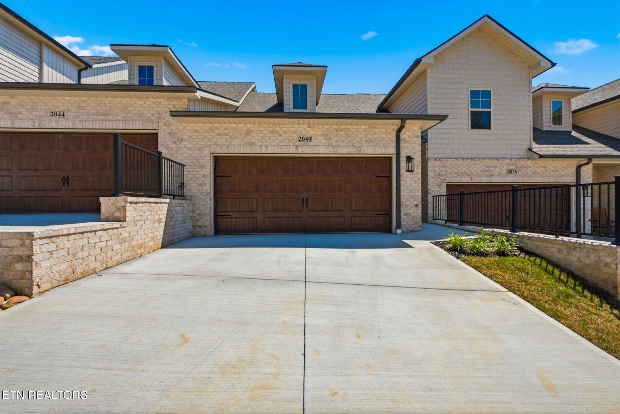 1-web-or-mls-2040-Gisele-Wy-Knoxville-TN - 2040 Gisele Way, Knoxville, TN 37931, Knoxville