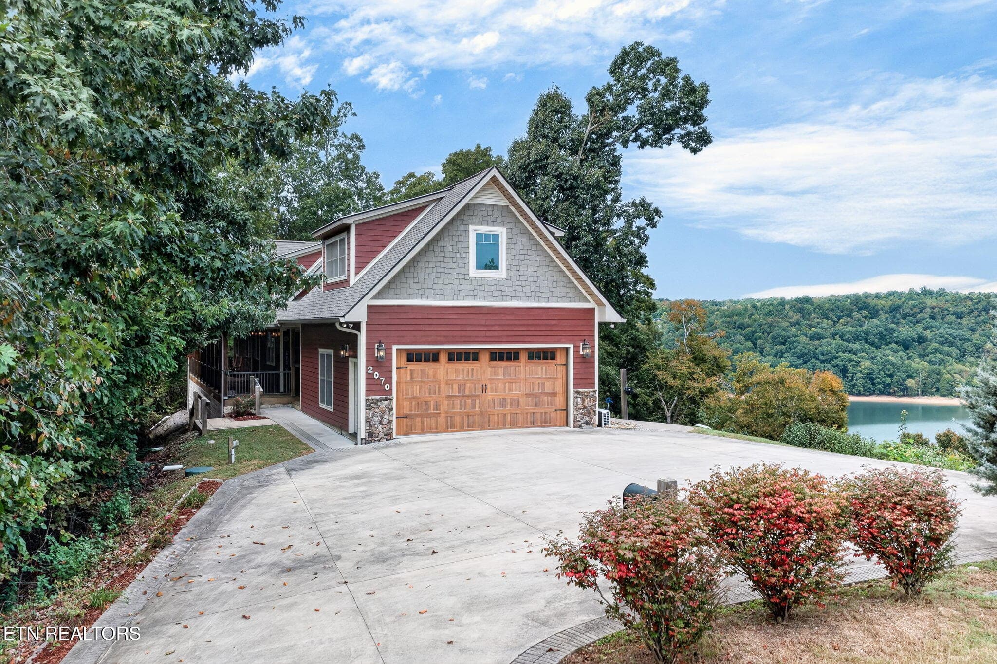 5-web-or-mls-2070 Holly Bend Dr_023_TNPC - 2070 Holly Bend Drive, Byrdstown, TN 38549, Byrdstown