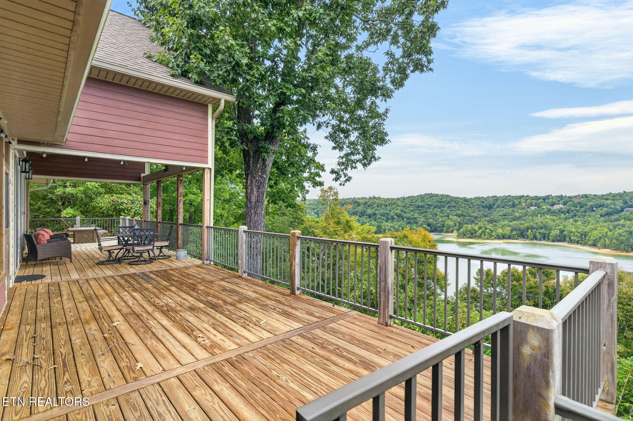 10-web-or-mls-2070 Holly Bend Dr_049_TNP - 2070 Holly Bend Drive, Byrdstown, TN 38549, Byrdstown