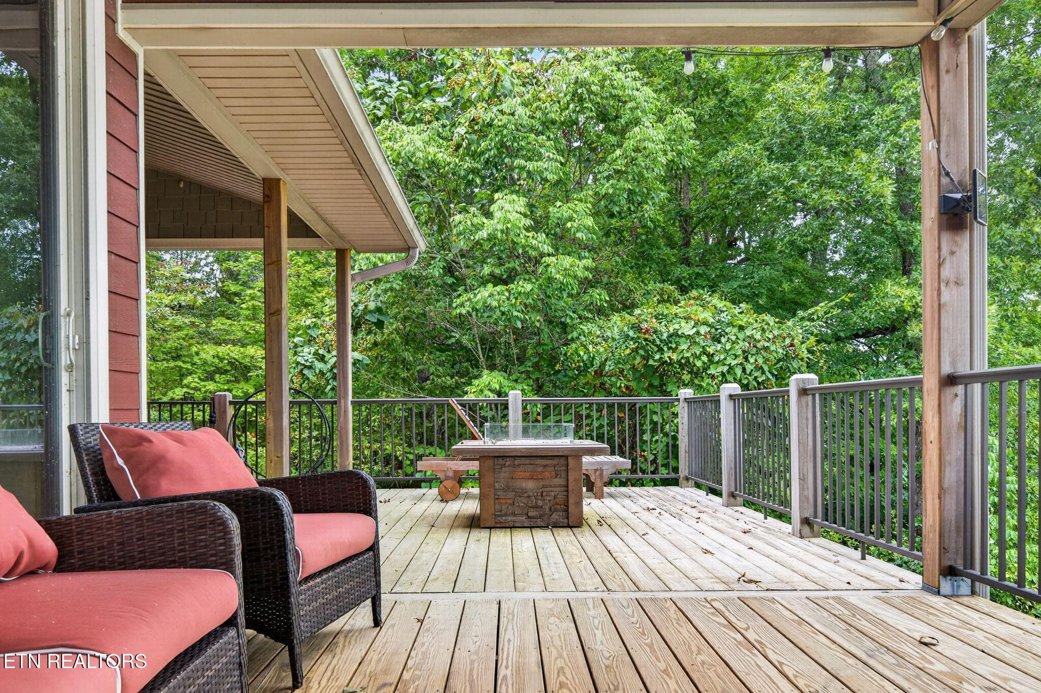 13-web-or-mls-2070 Holly Bend Dr_064_TNP - 2070 Holly Bend Drive, Byrdstown, TN 38549, Byrdstown