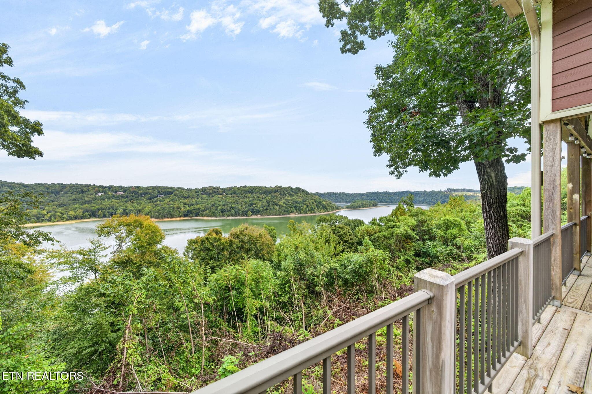 16-web-or-mls-2070 Holly Bend Dr_078_TNP - 2070 Holly Bend Drive, Byrdstown, TN 38549, Byrdstown