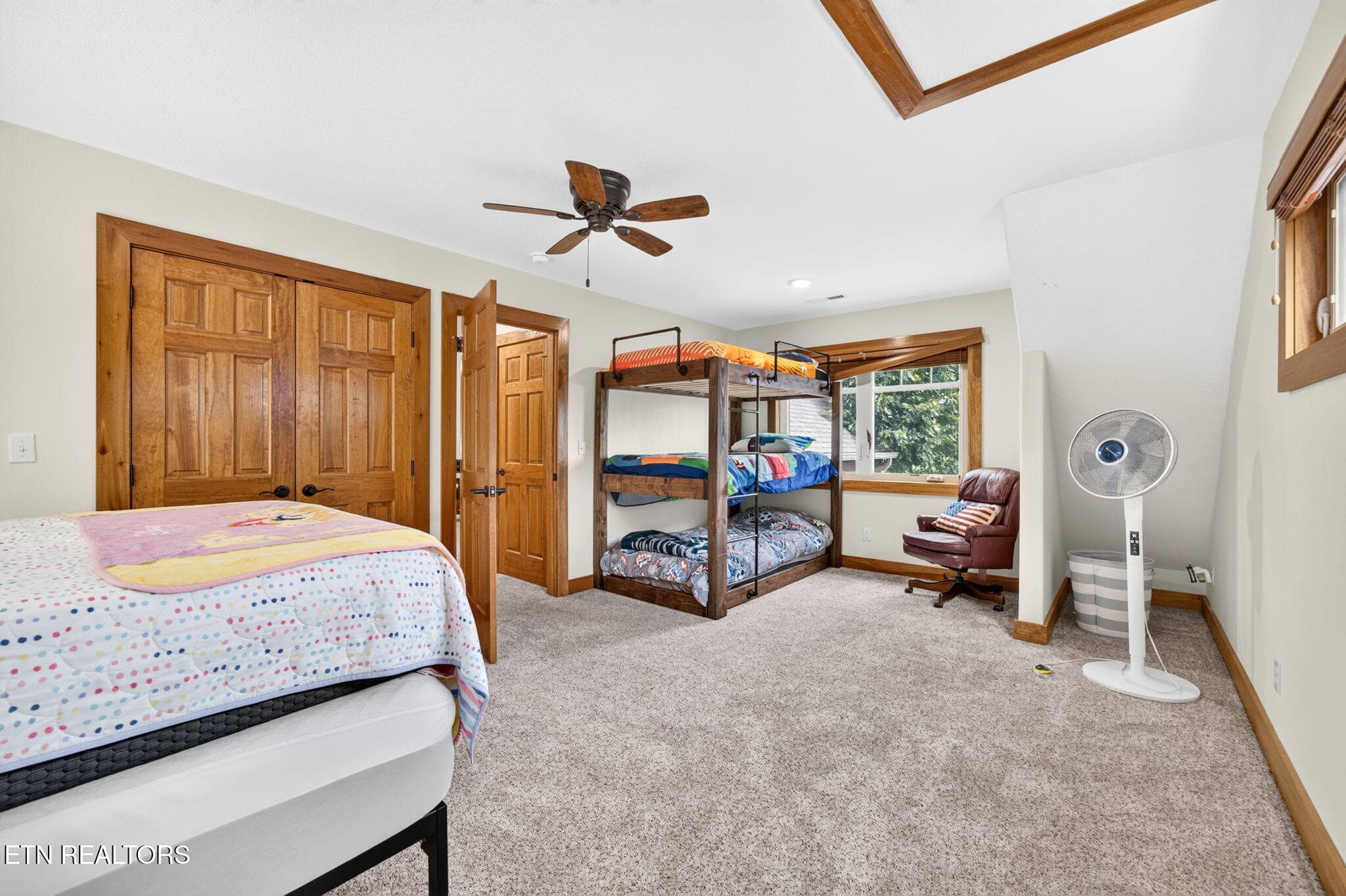 27-web-or-mls-2070 Holly Bend Dr_131_TNP - 2070 Holly Bend Drive, Byrdstown, TN 38549, Byrdstown