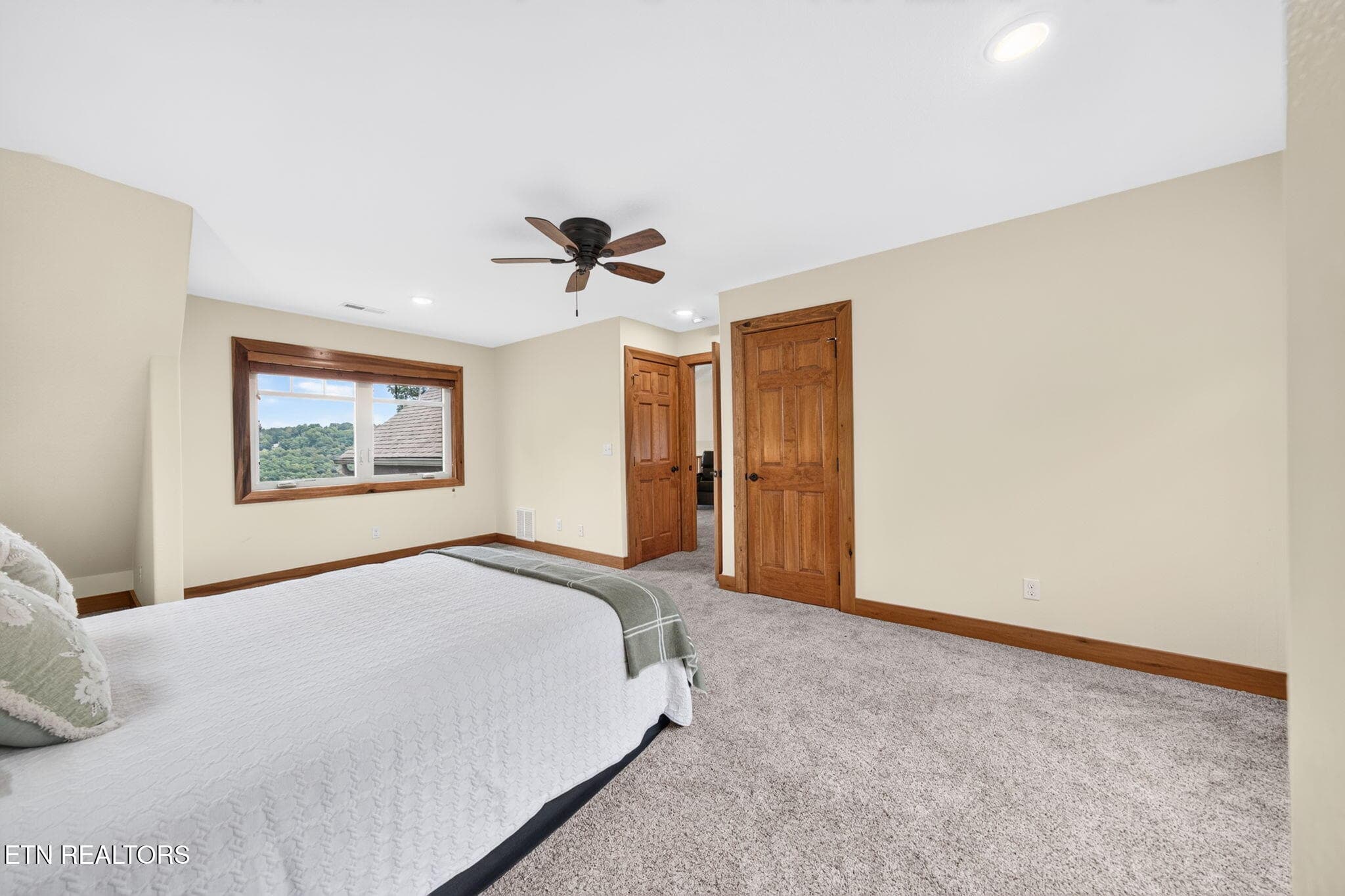 30-web-or-mls-2070 Holly Bend Dr_146_TNP - 2070 Holly Bend Drive, Byrdstown, TN 38549, Byrdstown