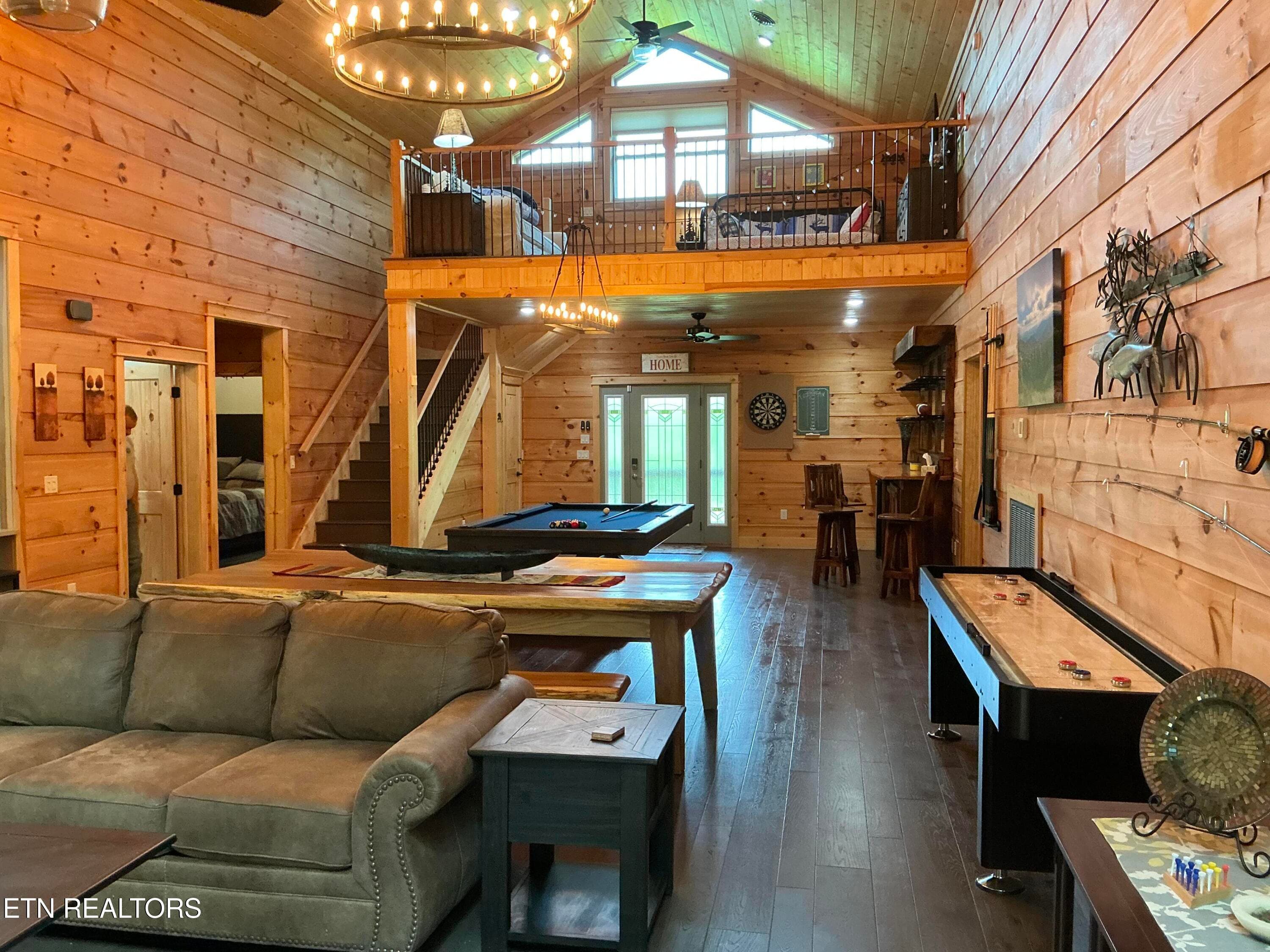 15_beyc6a1877523871b - 910 English Mtn Rd, Cosby, TN 37722, Cosby