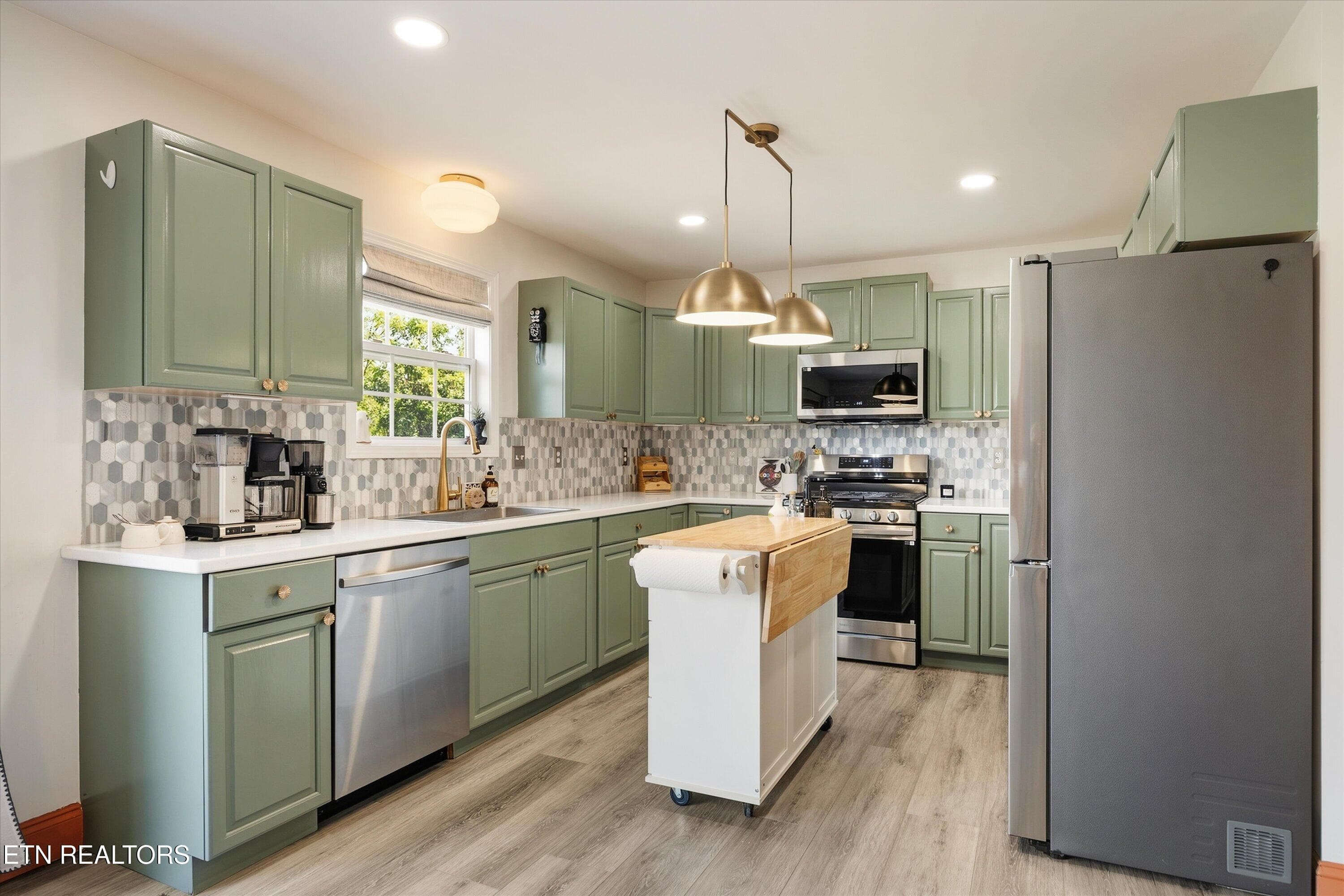 Beautifully Updated Kitchen - 6601 Sedgefield Drive, Knoxville, TN 37923, Knoxville