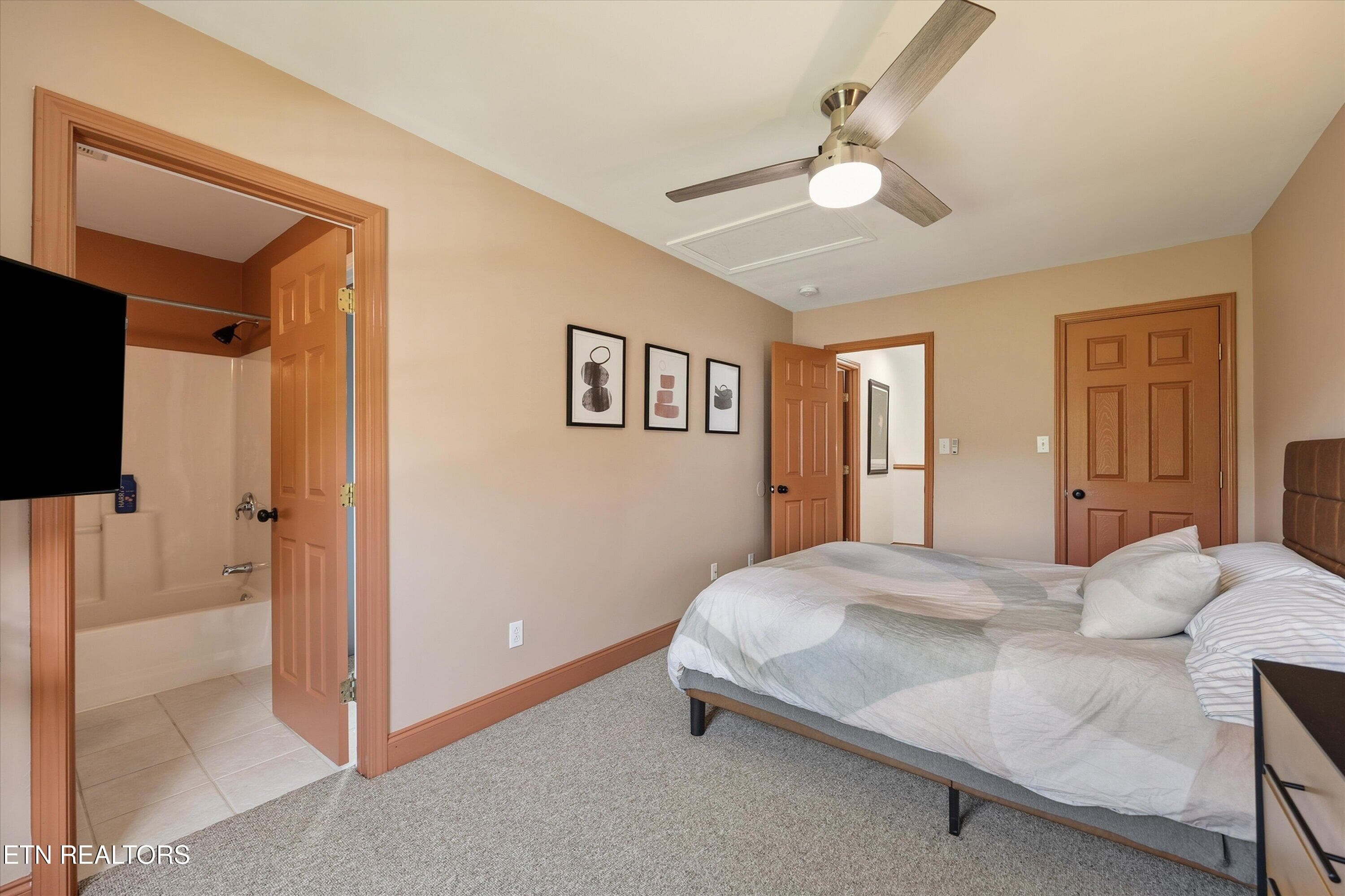 Amazing Morning Light - 6601 Sedgefield Drive, Knoxville, TN 37923, Knoxville