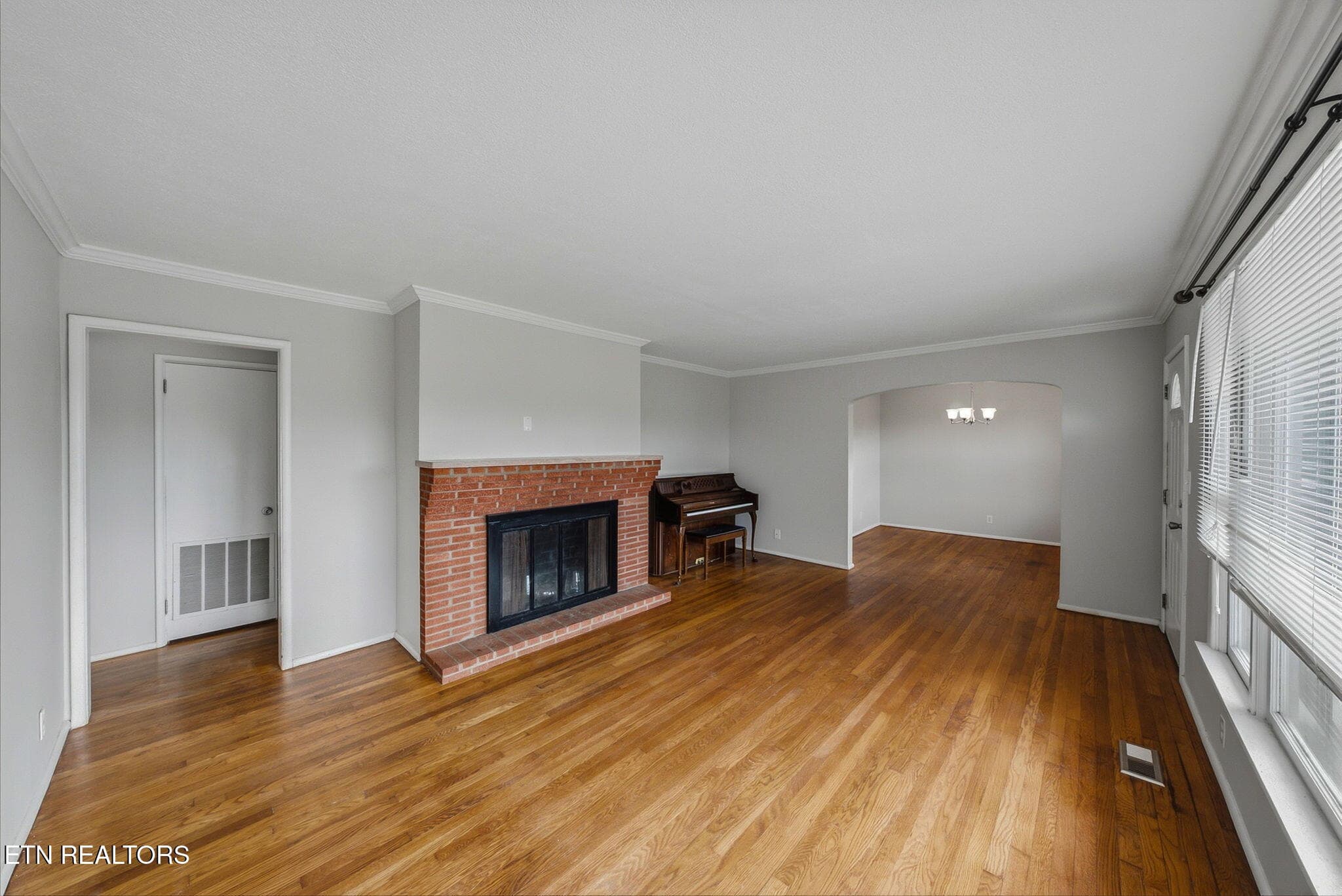 8-web-or-mls-3103-Spicewood-Ln-NW-Knoxvi - 3103 Spicewood Lane, Knoxville, TN 37921, Knoxville