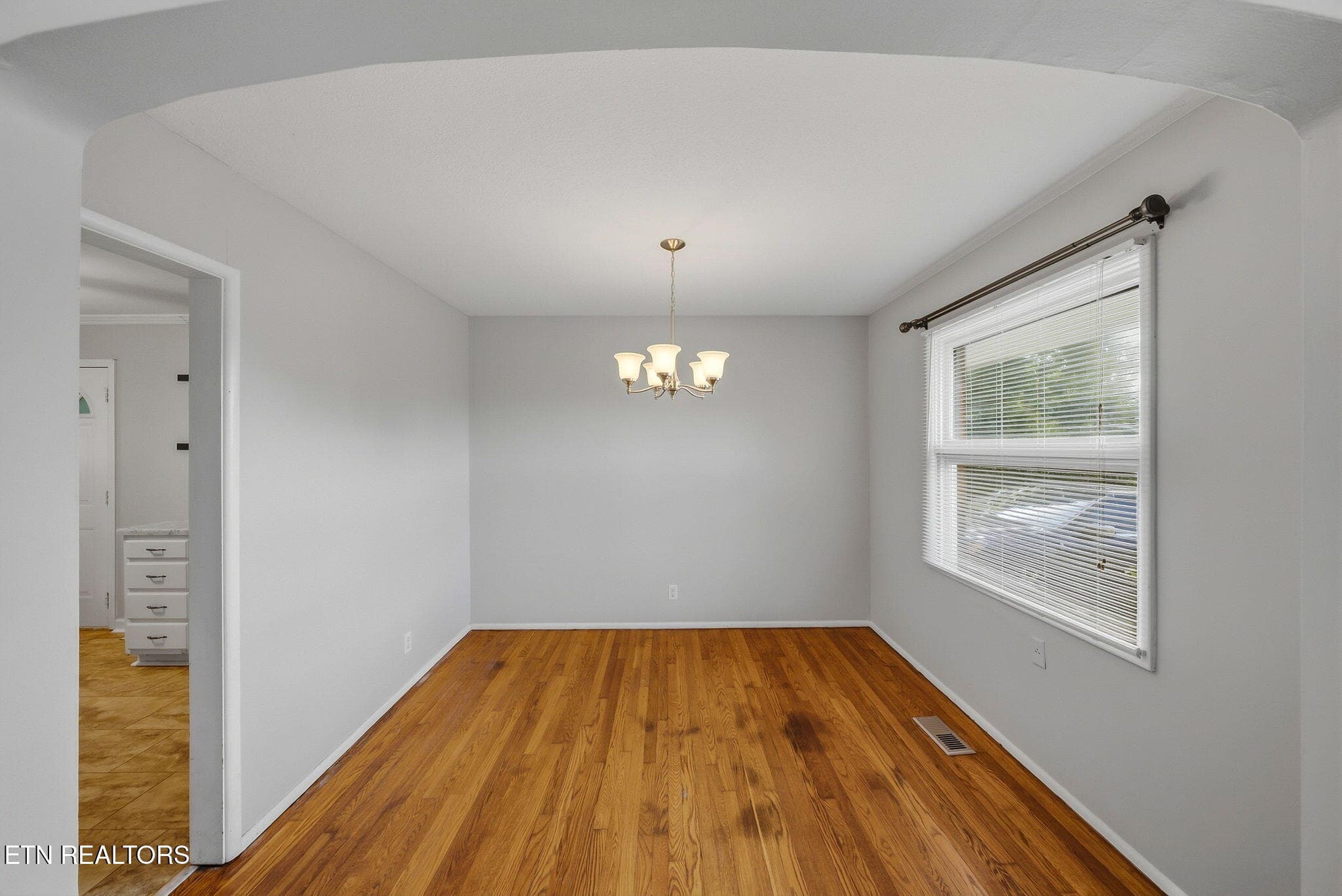 11-web-or-mls-3103-Spicewood-Ln-NW-Knoxv - 3103 Spicewood Lane, Knoxville, TN 37921, Knoxville