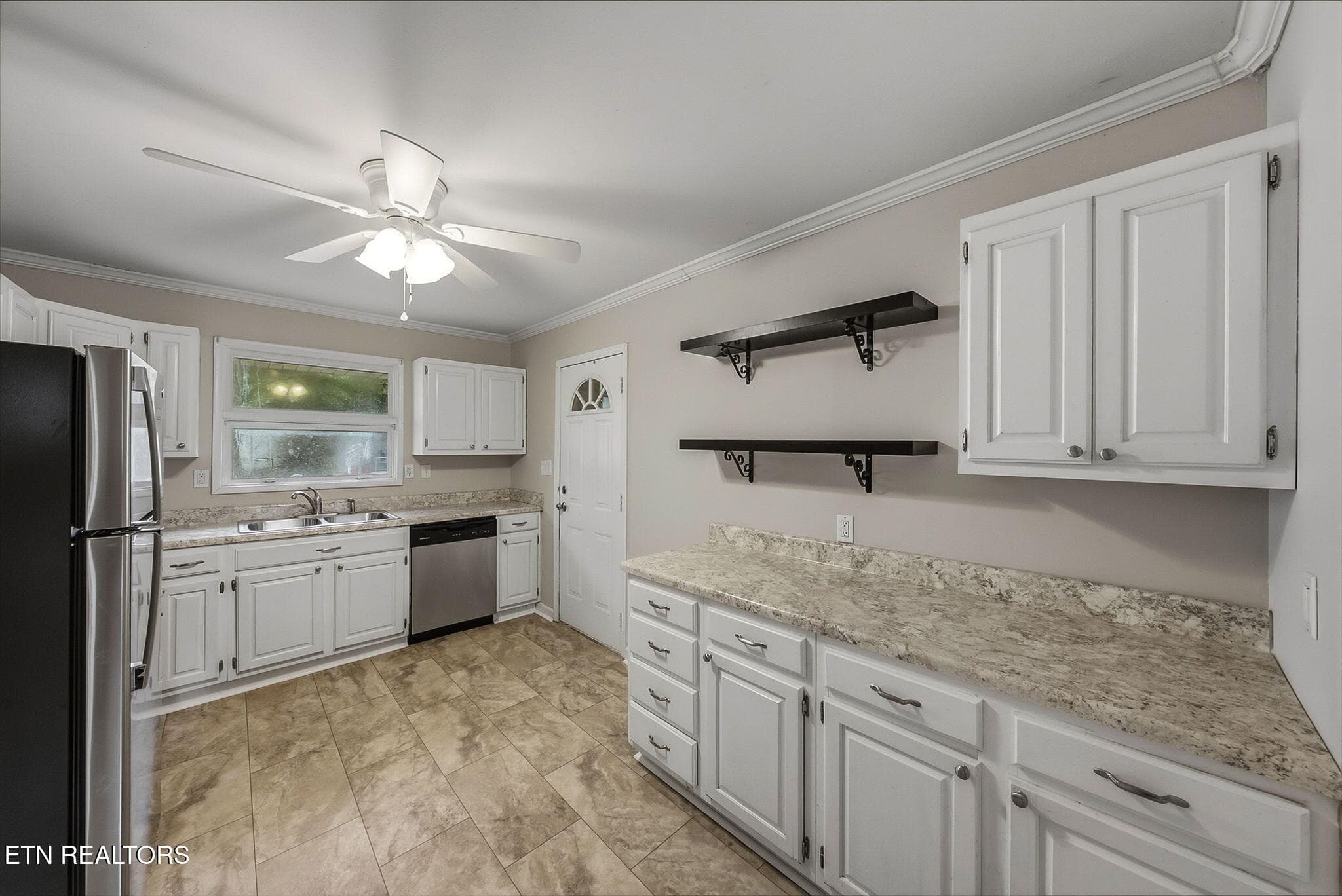 13-web-or-mls-3103-Spicewood-Ln-NW-Knoxv - 3103 Spicewood Lane, Knoxville, TN 37921, Knoxville
