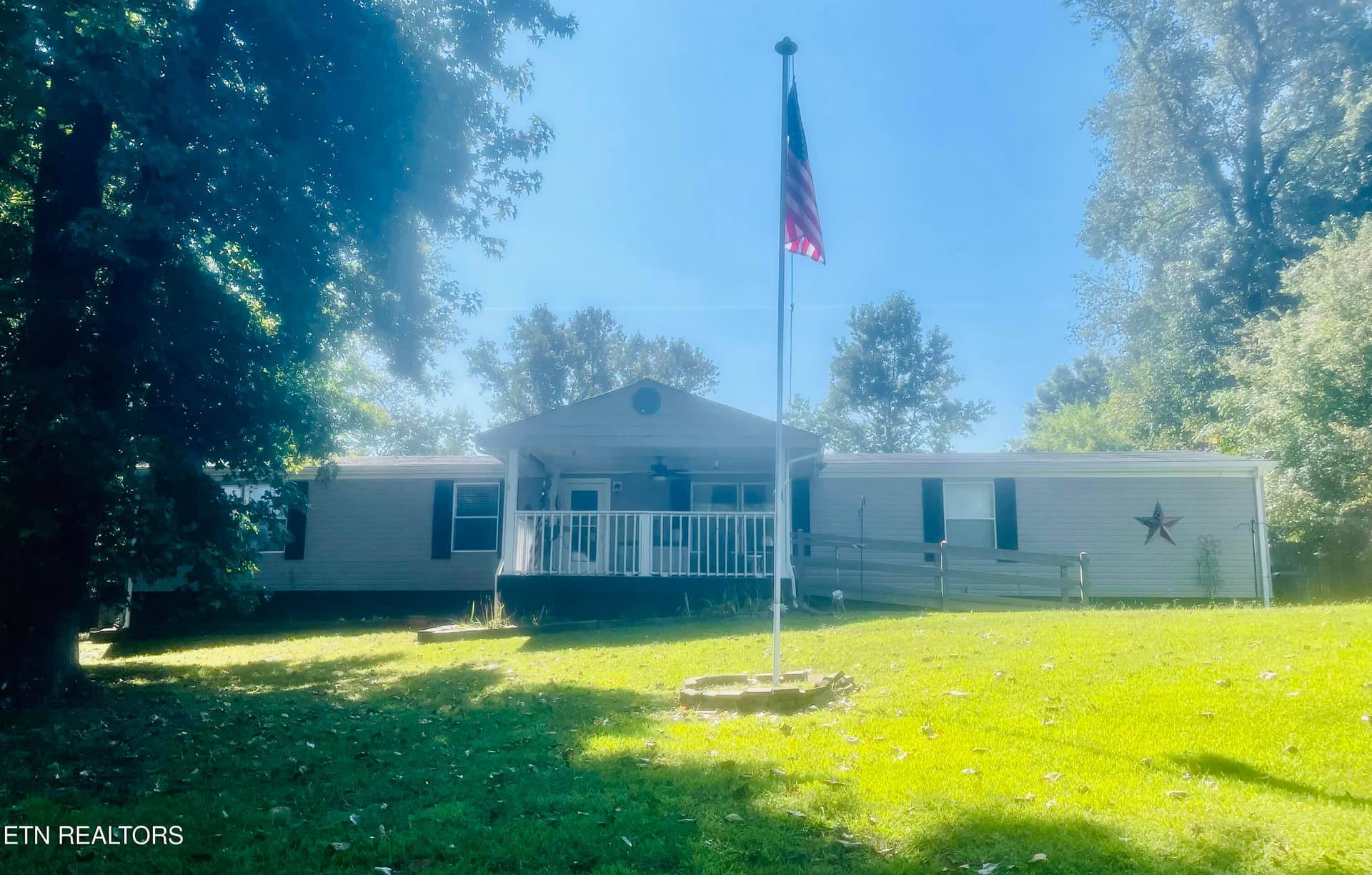 122 Holber Rd, Harriman, TN 37748