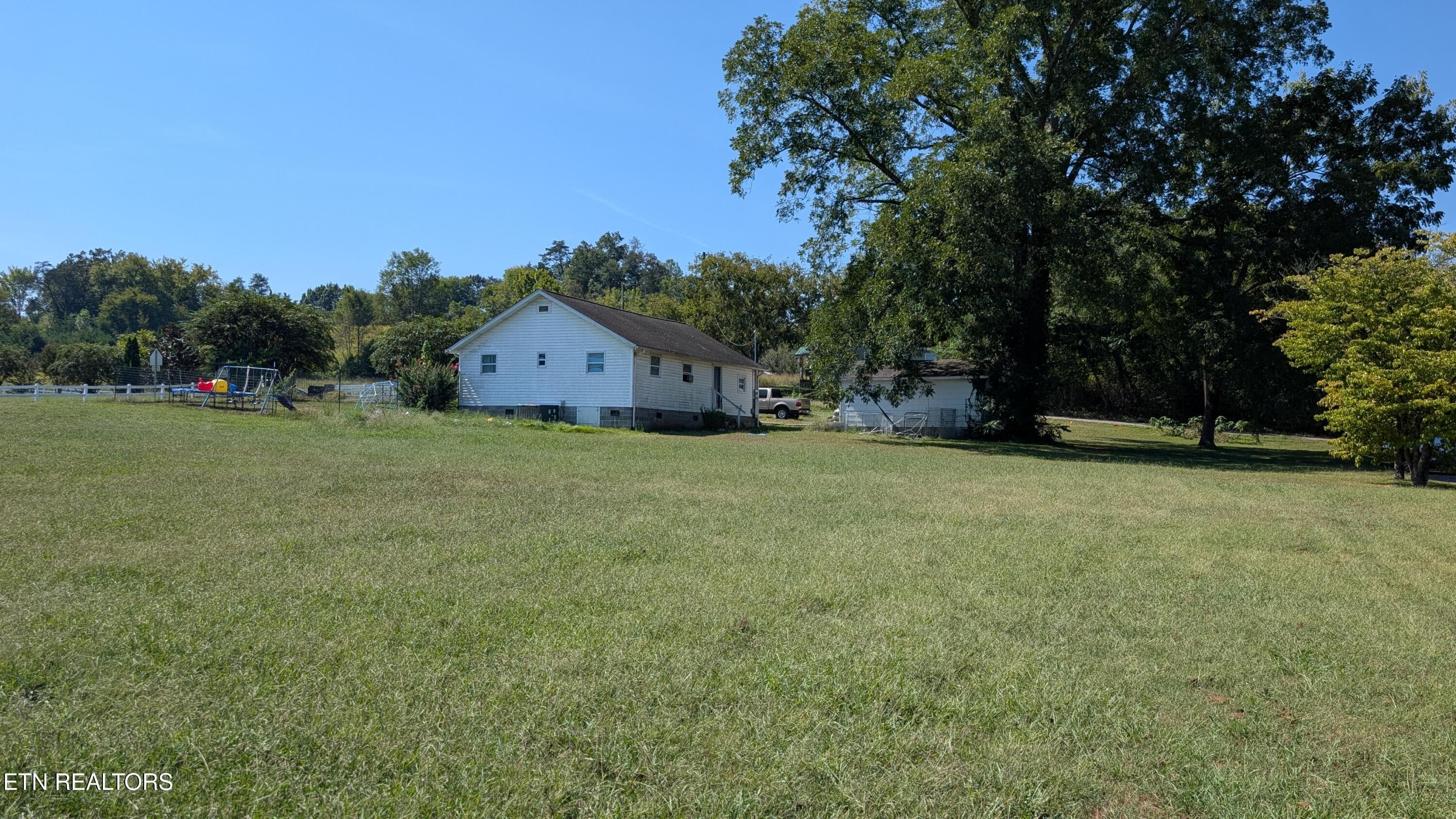 Welcome to 1933 Mountain Rd - 1933 Mountain Rd, Andersonville, TN 37705, Andersonville