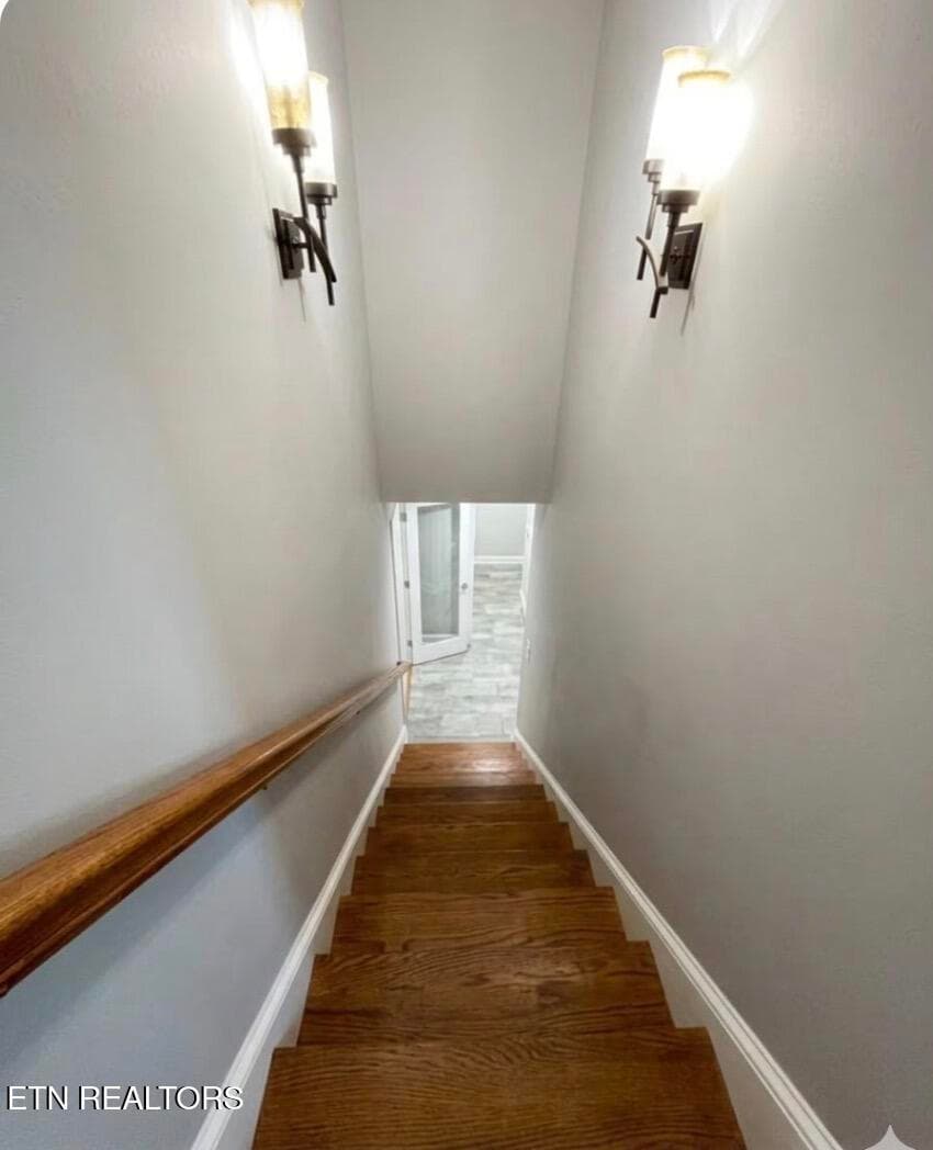 Stairway - 1113 E Woodshire Drive, Knoxville, TN 37922, Knoxville
