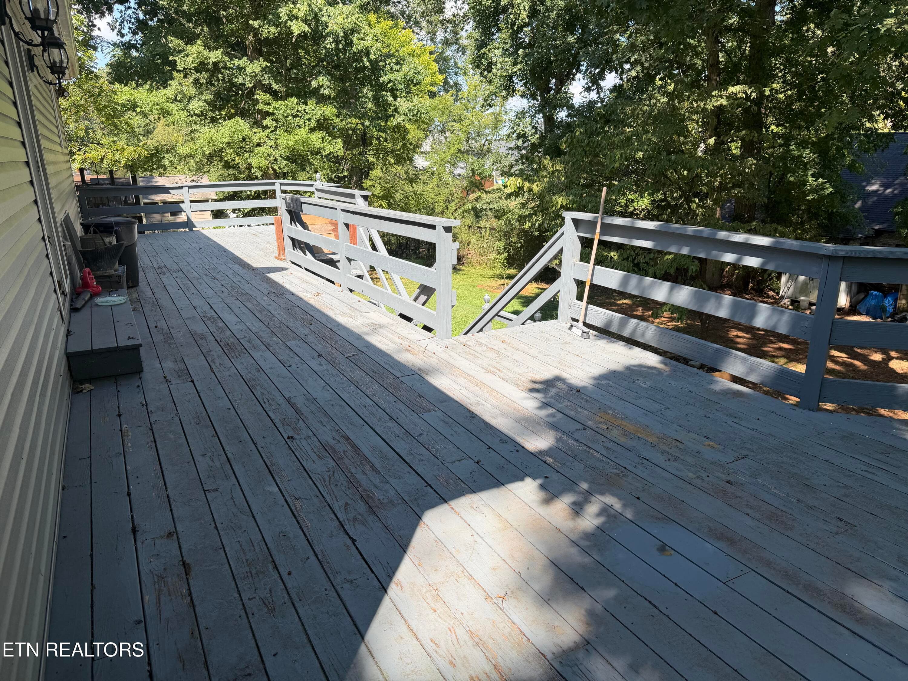Back Deck - 1113 E Woodshire Drive, Knoxville, TN 37922, Knoxville
