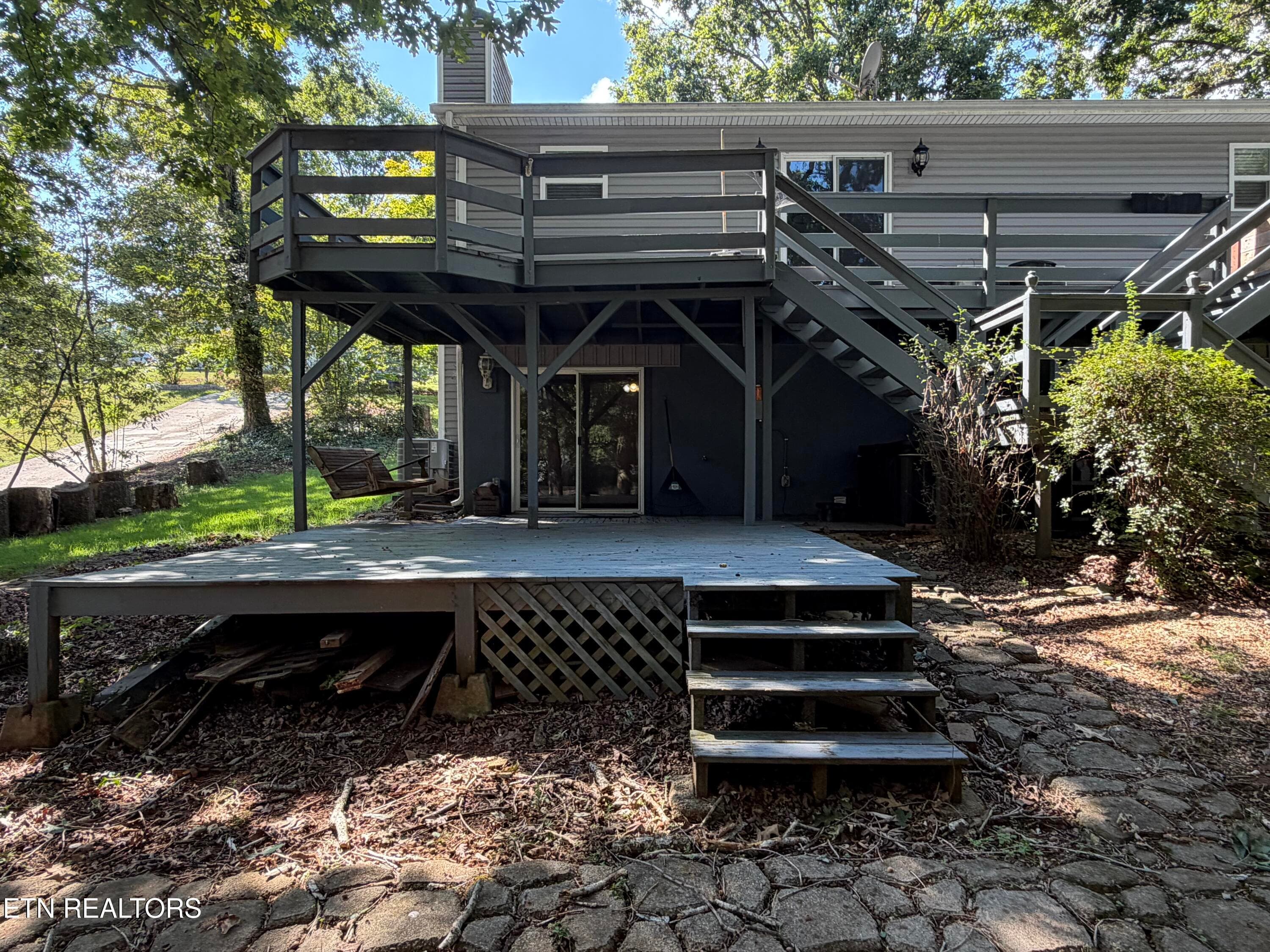 Lower Deck - 1113 E Woodshire Drive, Knoxville, TN 37922, Knoxville