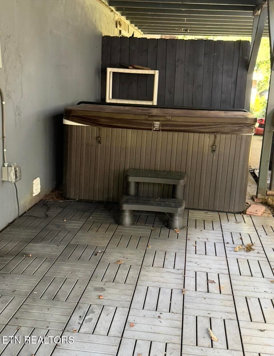 Hot Tub - 1113 E Woodshire Drive, Knoxville, TN 37922, Knoxville