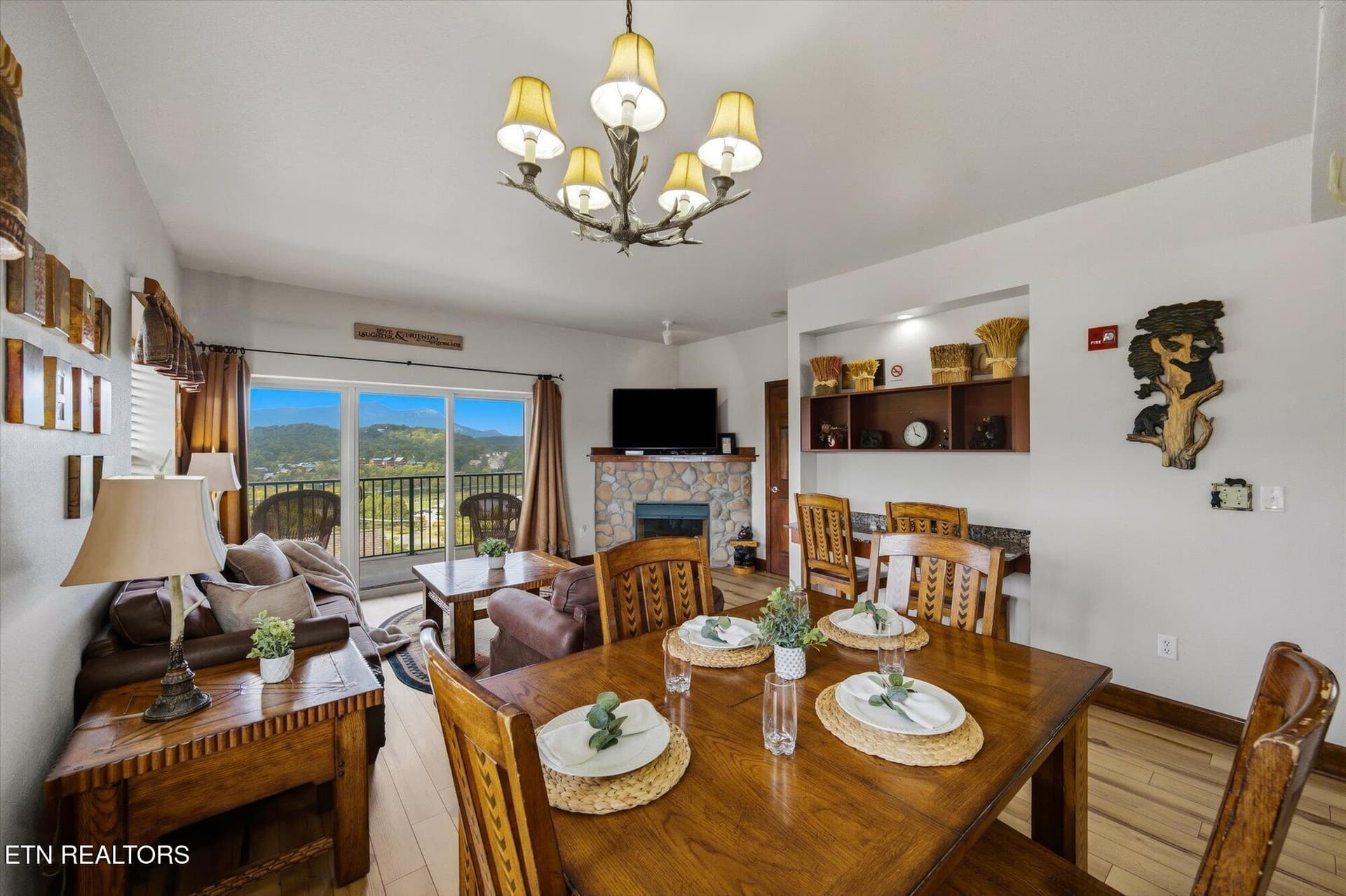 04-410-Big-Bear-Wy-3005-Pigeon-Forge-TN- - 410 Big Bear Way UNIT 3005, Pigeon Forge, TN 37863