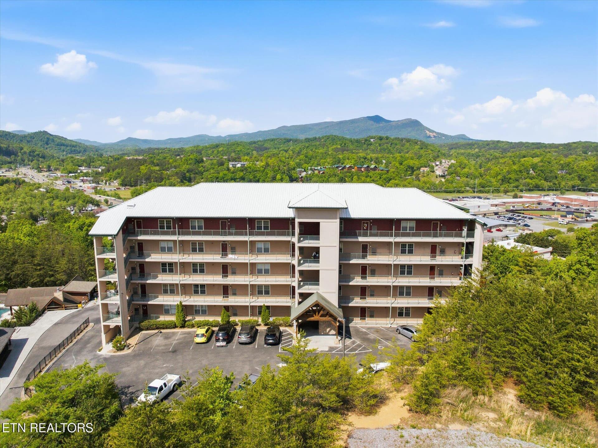 45-410-Big-Bear-Wy-Pigeon-Forge-TN-45 - 410 Big Bear Way UNIT 3005, Pigeon Forge, TN 37863