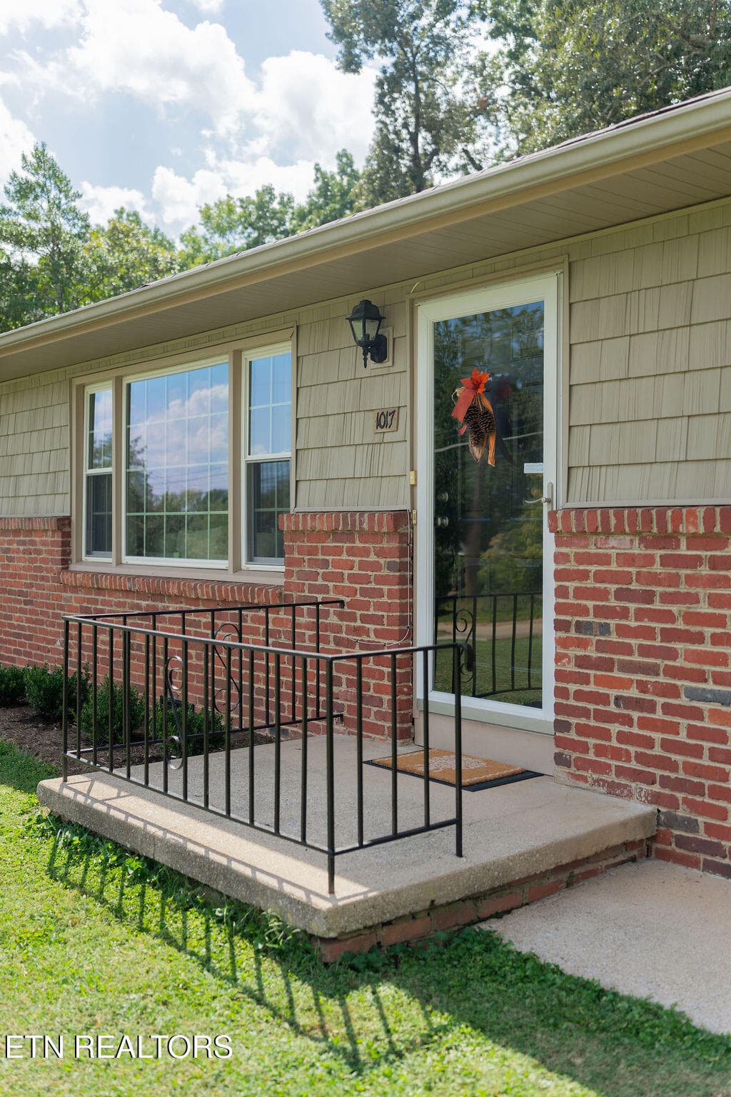 MA102480 - 1017 W Park Drive, Knoxville, TN 37909, Knoxville