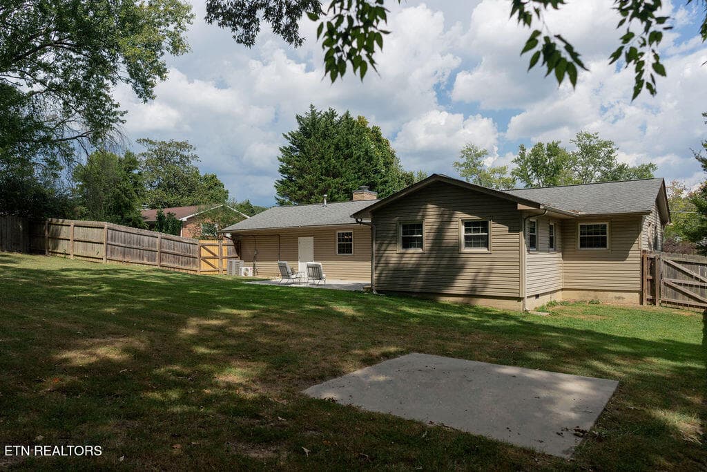 MA102556 - 1017 W Park Drive, Knoxville, TN 37909, Knoxville