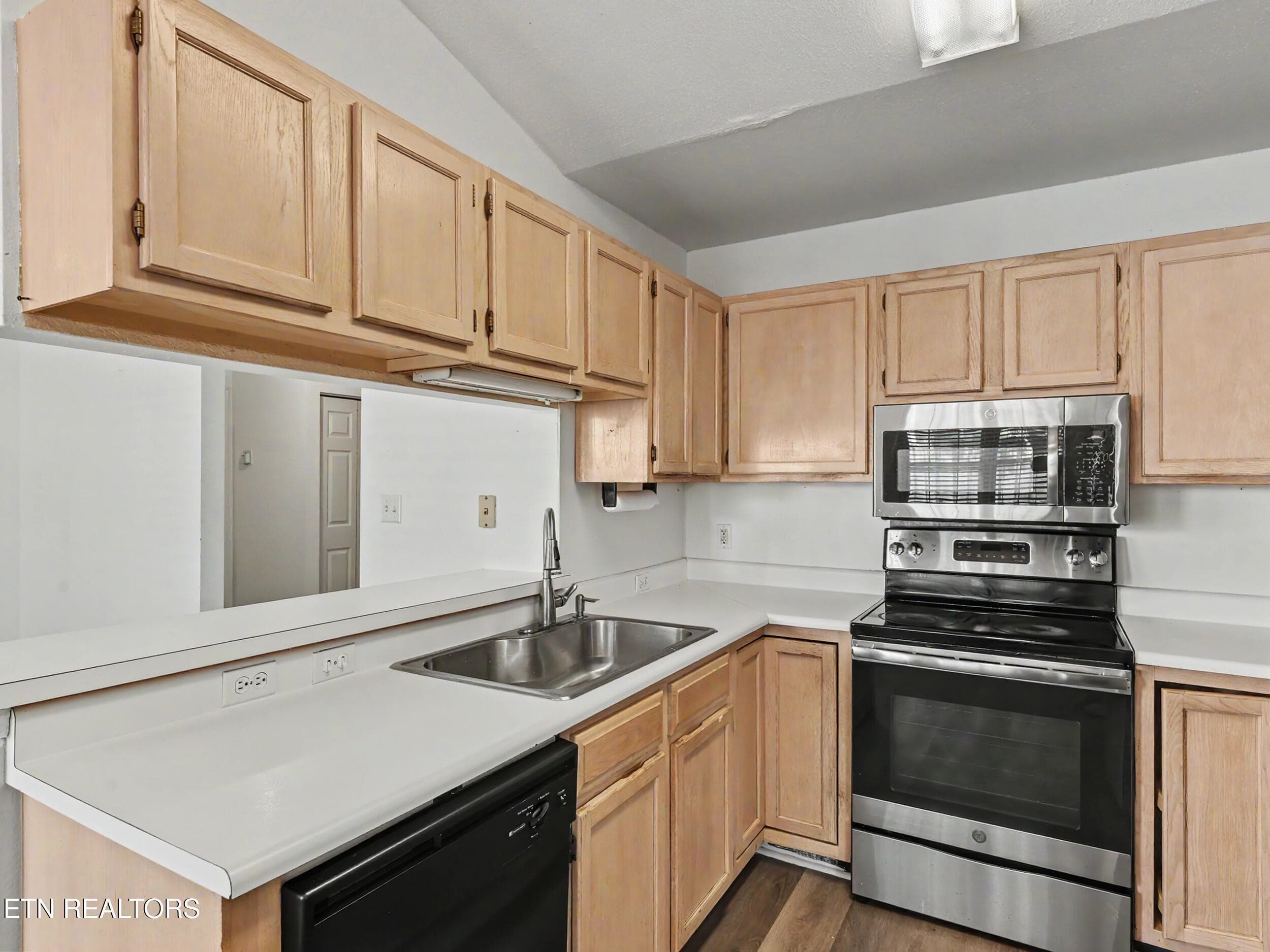 13_img_0418 - 8553 Wisteria Way, Knoxville, TN 37931, Knoxville