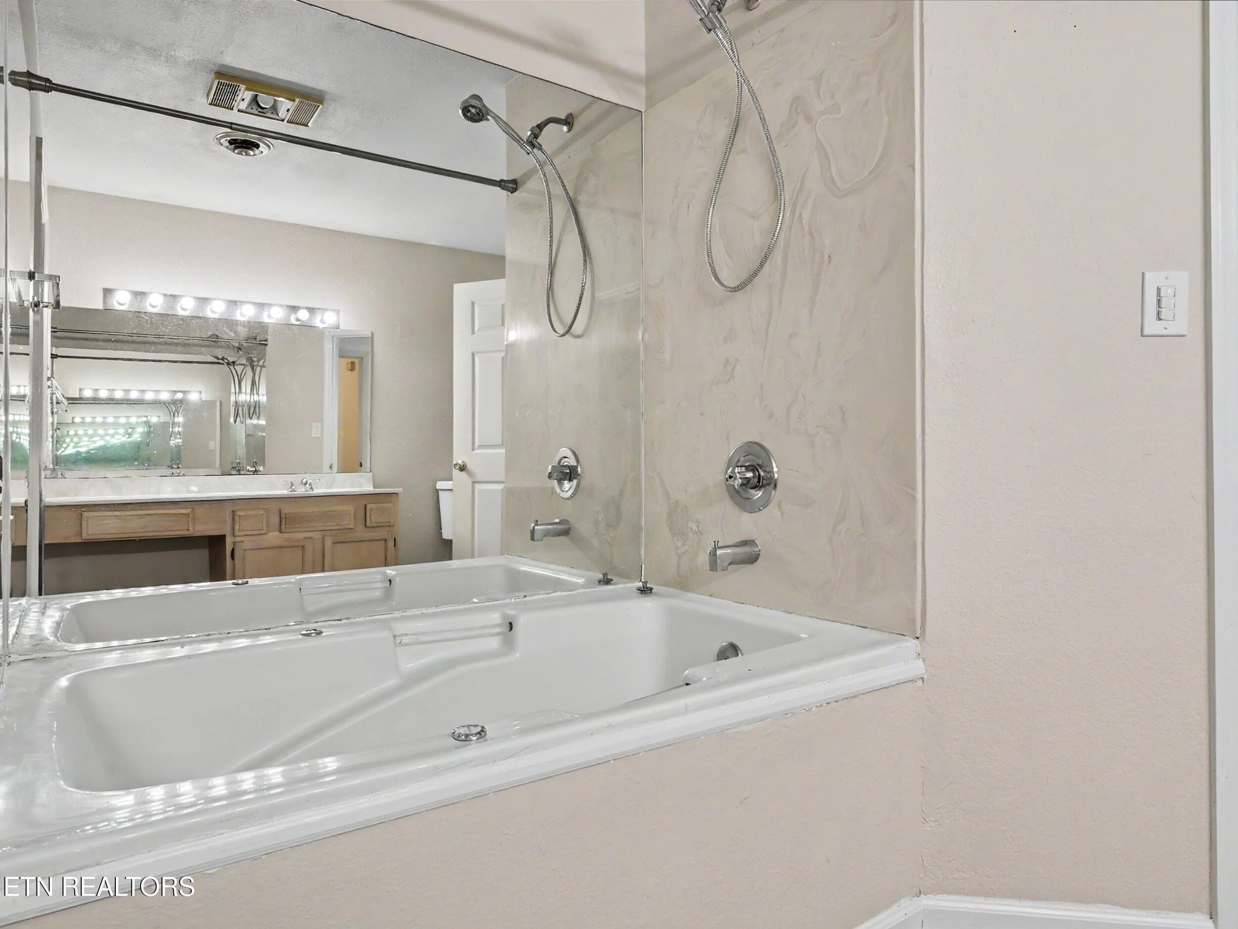 31_img_0373 - 8553 Wisteria Way, Knoxville, TN 37931, Knoxville