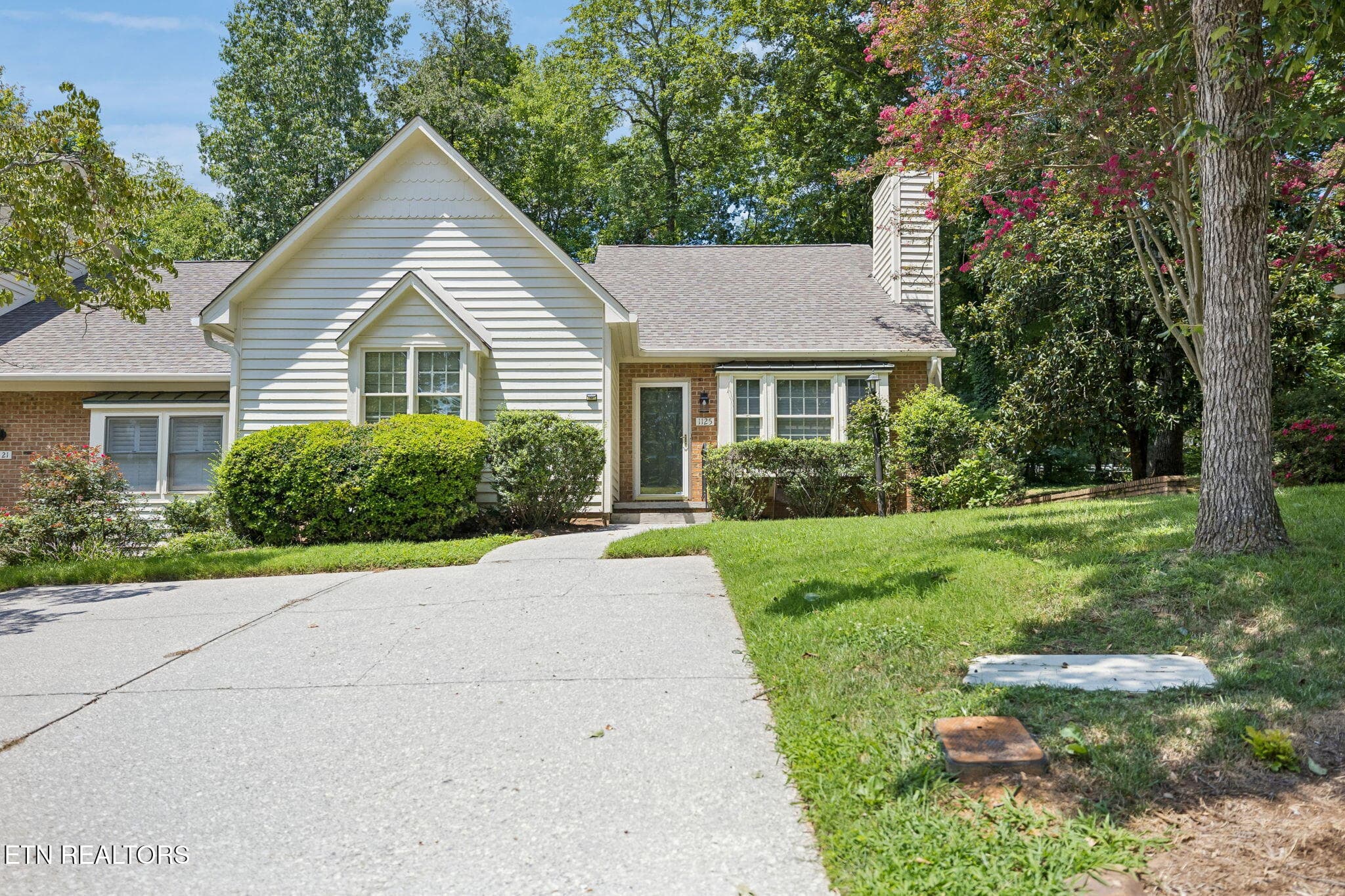 2-1125 Greywood Dr - 002 - 1125 Greywood Drive, Knoxville, TN 37923, Knoxville