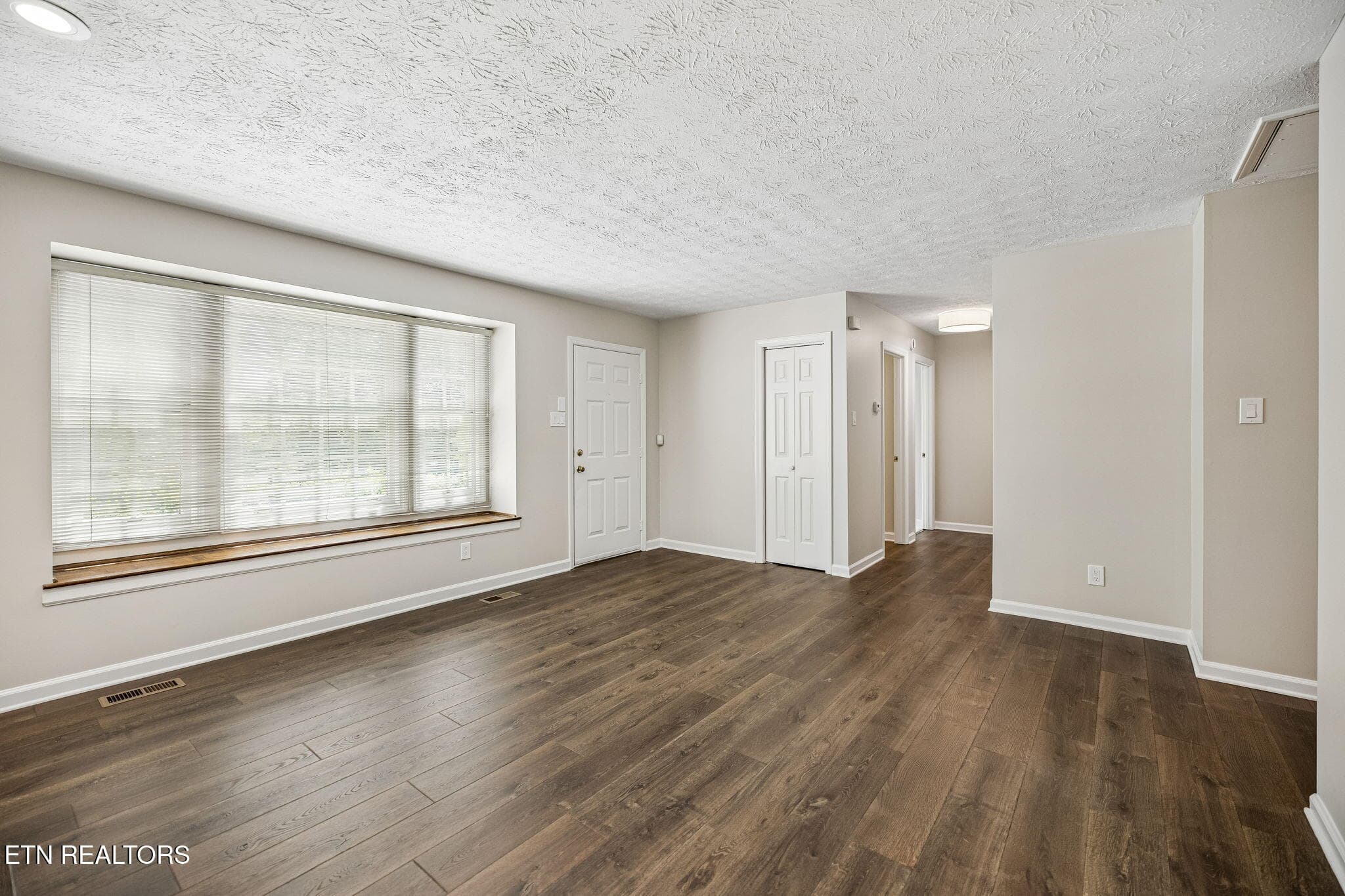 25-1125 Greywood Dr - 025 - 1125 Greywood Drive, Knoxville, TN 37923, Knoxville