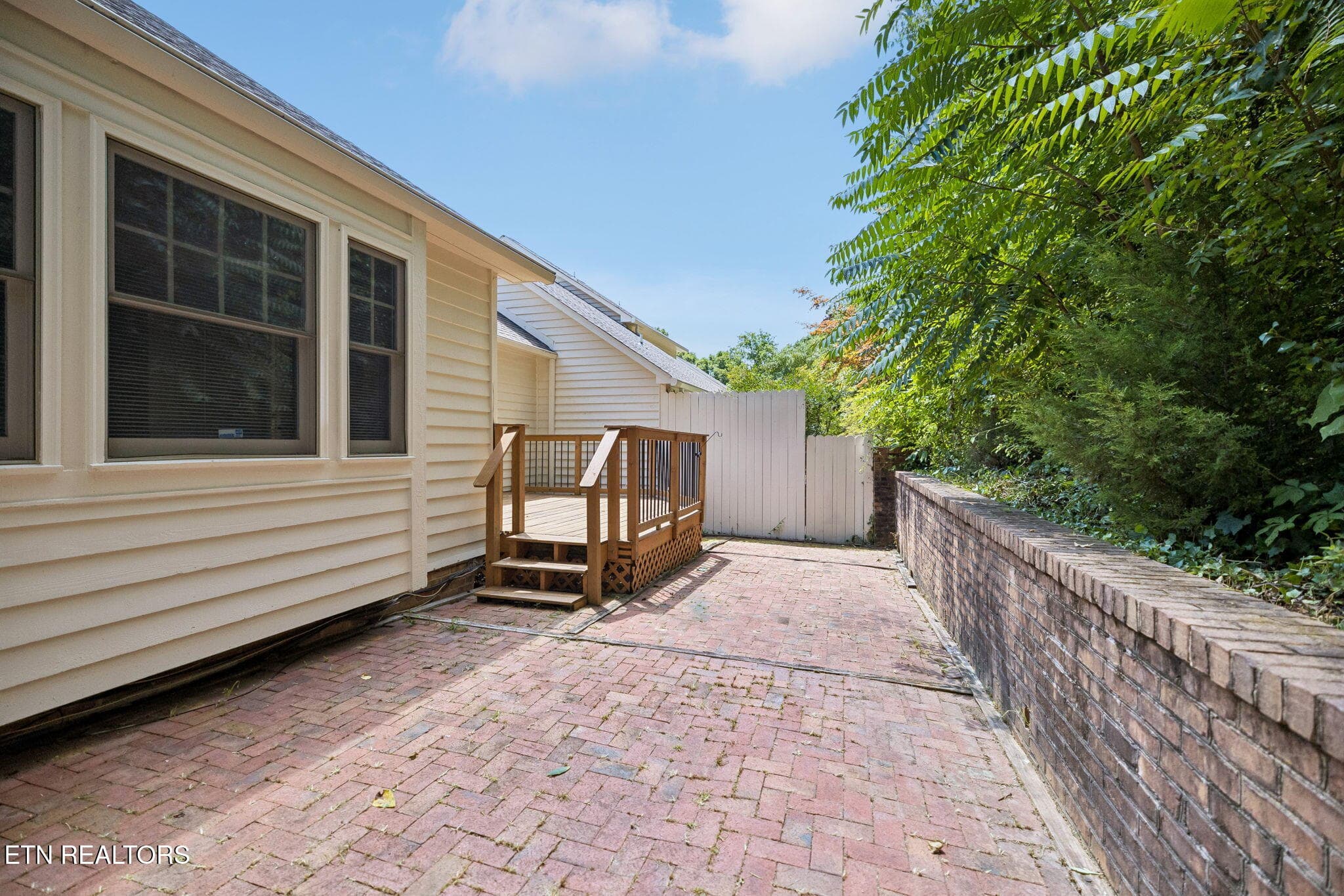 33-1125 Greywood Dr - 033 - 1125 Greywood Drive, Knoxville, TN 37923, Knoxville