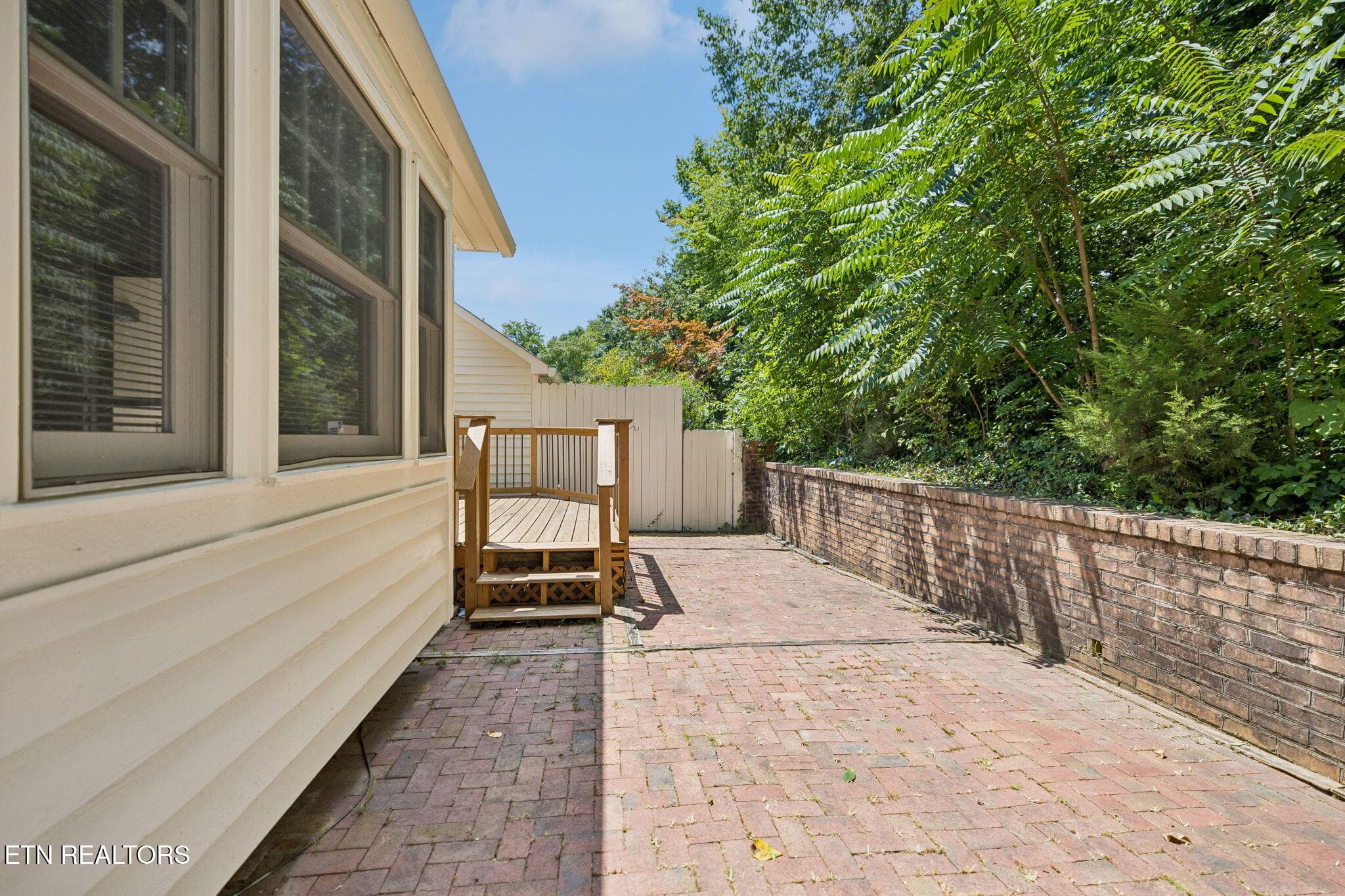 36-1125 Greywood Dr - 036 - 1125 Greywood Drive, Knoxville, TN 37923, Knoxville