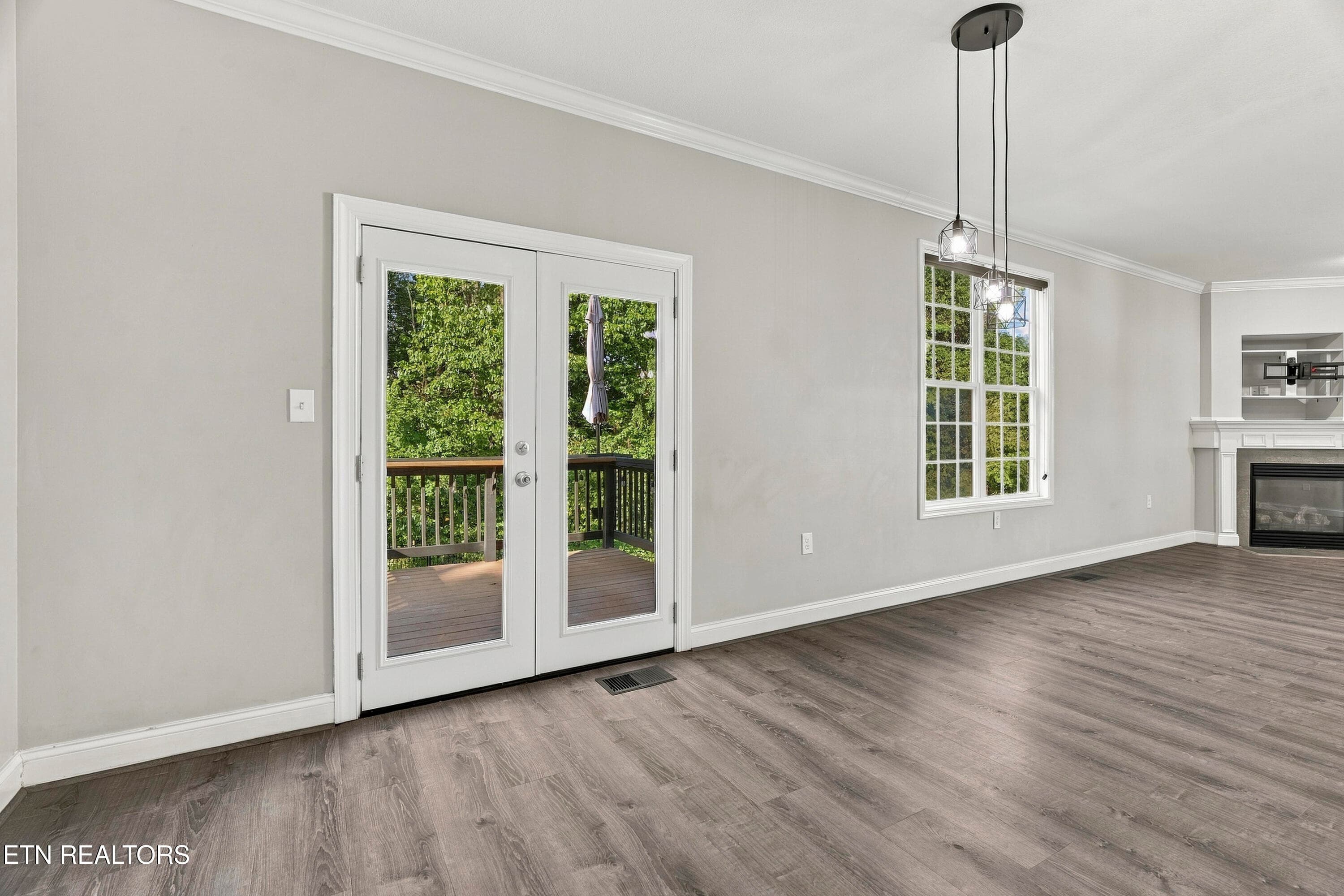 Double doors lead to backyard - 4022 Mountain Vista Rd, Knoxville, TN 37931, Knoxville
