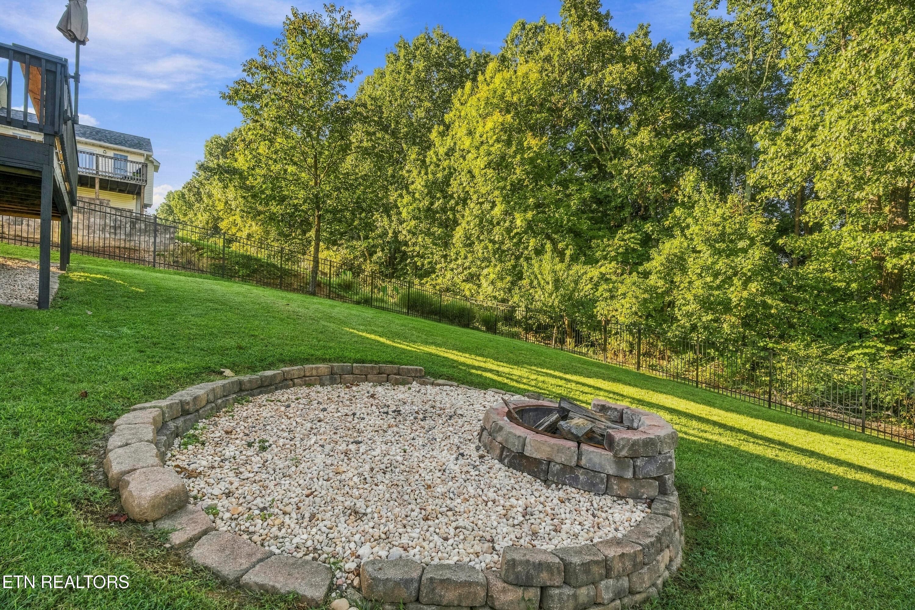 Custom fire pit for cozy winter evenings - 4022 Mountain Vista Rd, Knoxville, TN 37931, Knoxville