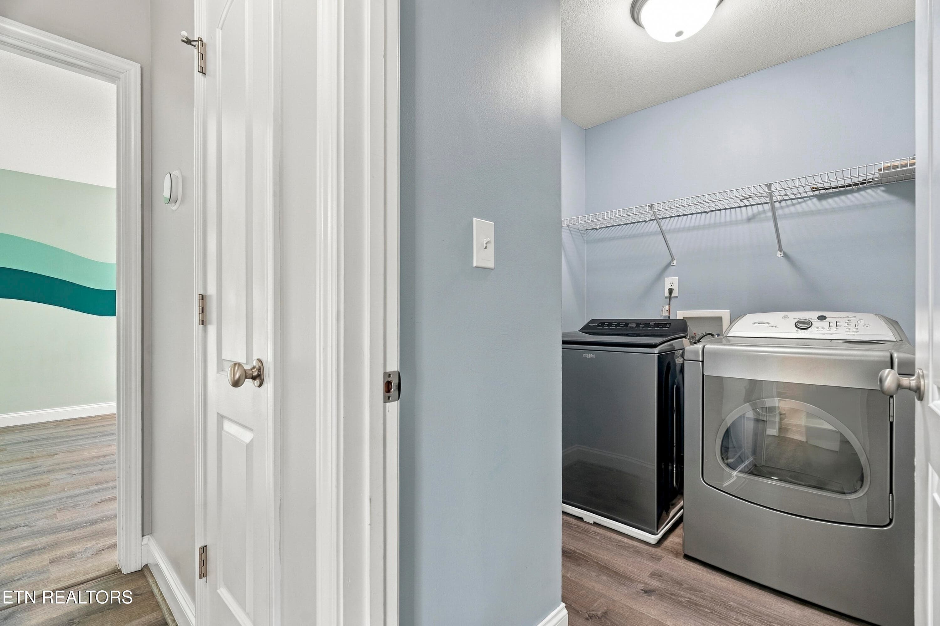 Upstairs laundry - washer & dryer stay! - 4022 Mountain Vista Rd, Knoxville, TN 37931, Knoxville
