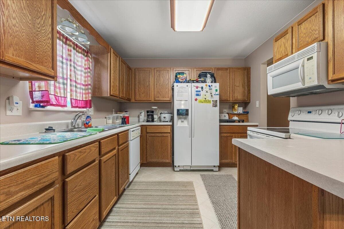 10-2912 Windsock Ln-13 - 2912 Windsock Lane, Knoxville, TN 37924, Knoxville