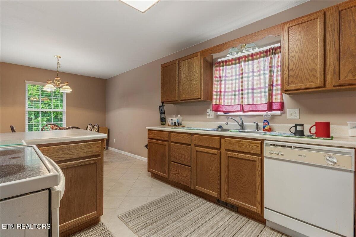 11-2912 Windsock Ln-14 - 2912 Windsock Lane, Knoxville, TN 37924, Knoxville