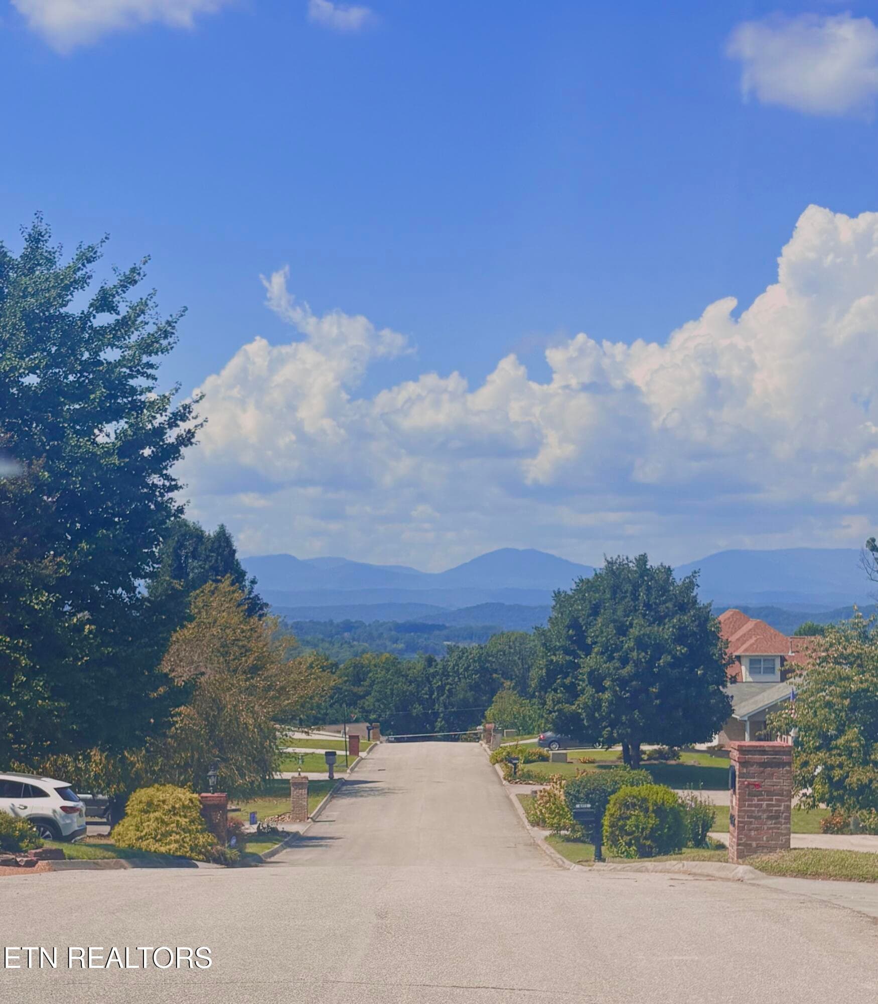 Breath taking views! - 4022 Mountain Vista Rd, Knoxville, TN 37931, Knoxville