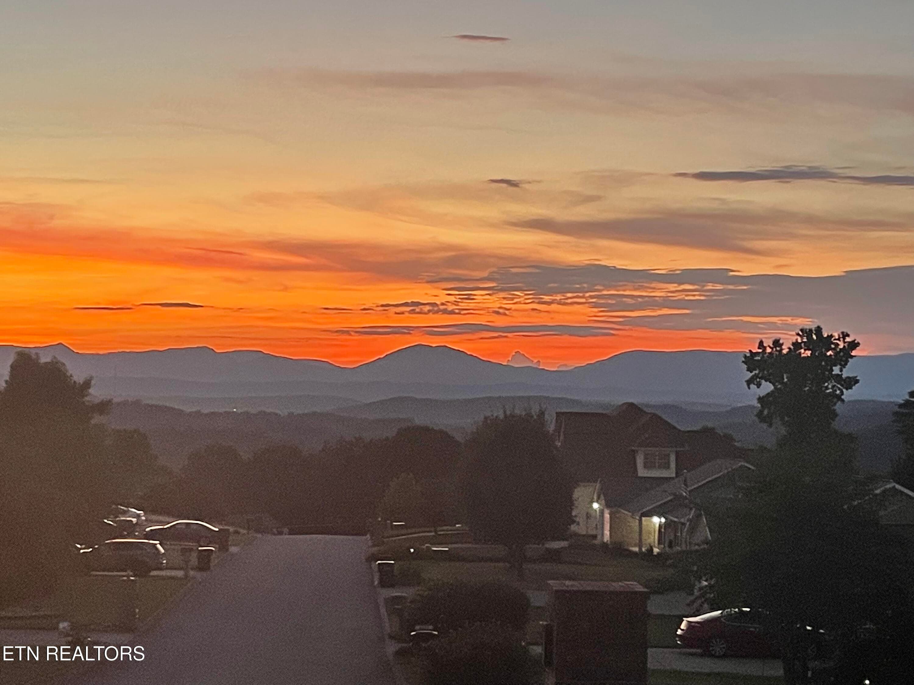 Mountain views for days! - 4022 Mountain Vista Rd, Knoxville, TN 37931, Knoxville