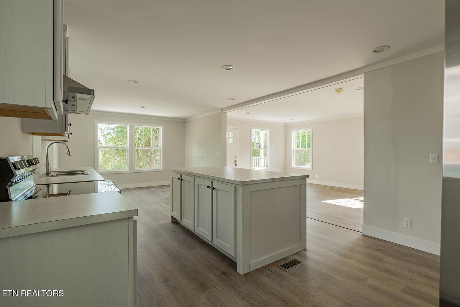 A7304348-HDR - 3821 Bonnie View Ave, Knoxville, TN 37914, Knoxville
