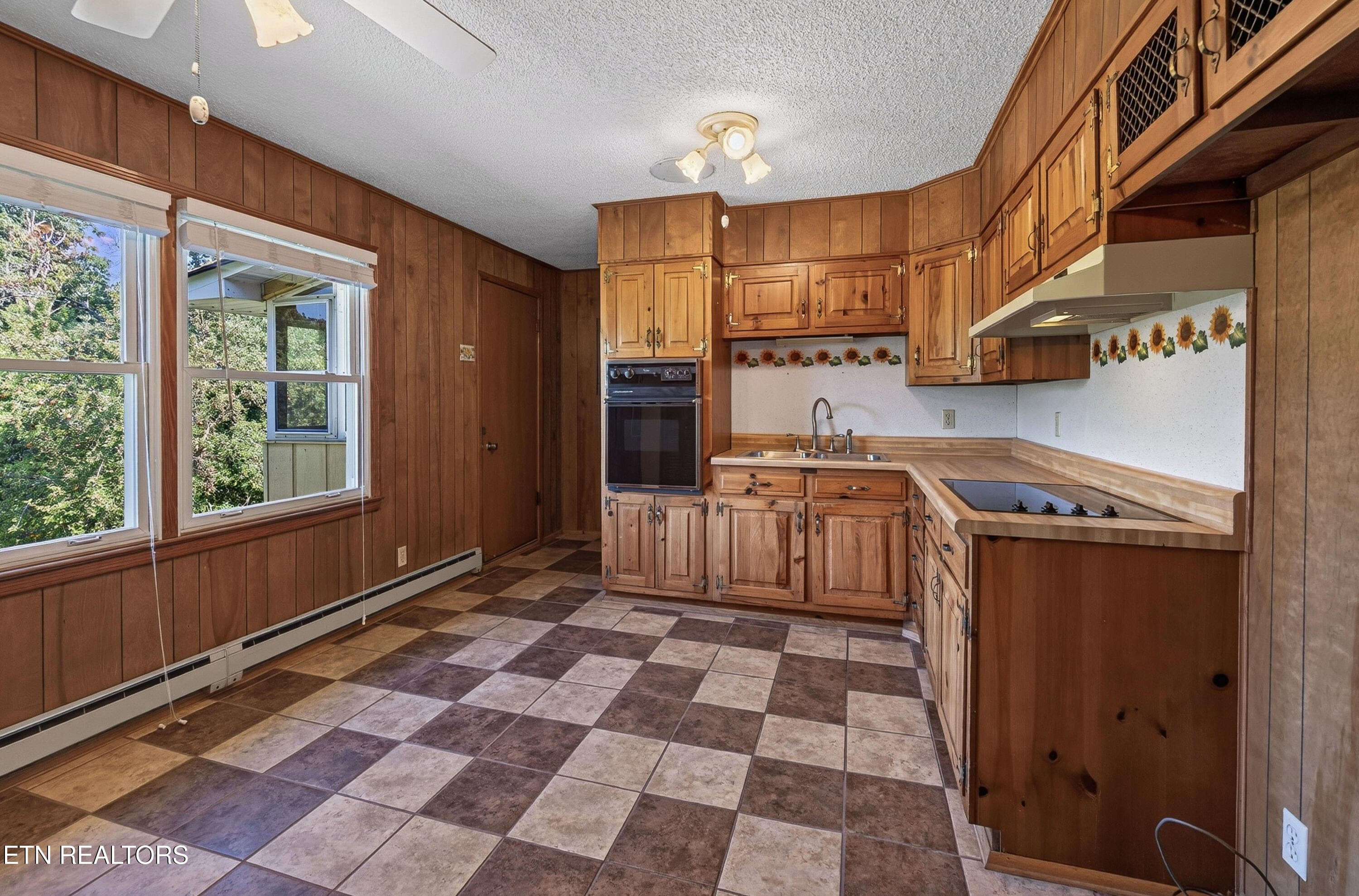 Kitchen - 12401 Buttermilk Rd, Knoxville, TN 37932, Knoxville