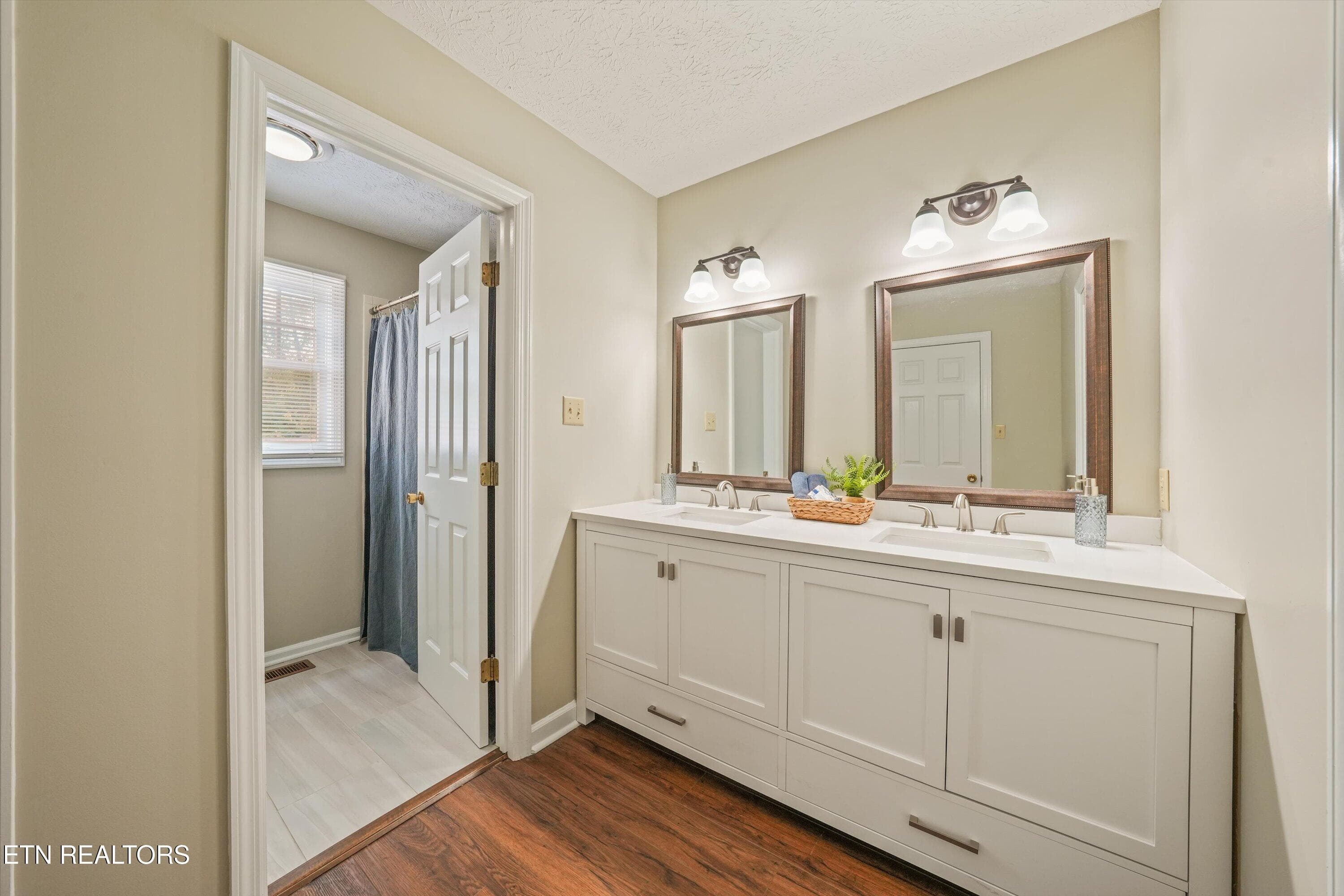 FULL BATH 2 - 8732 Aragon Lane, Knoxville, TN 37923, Knoxville