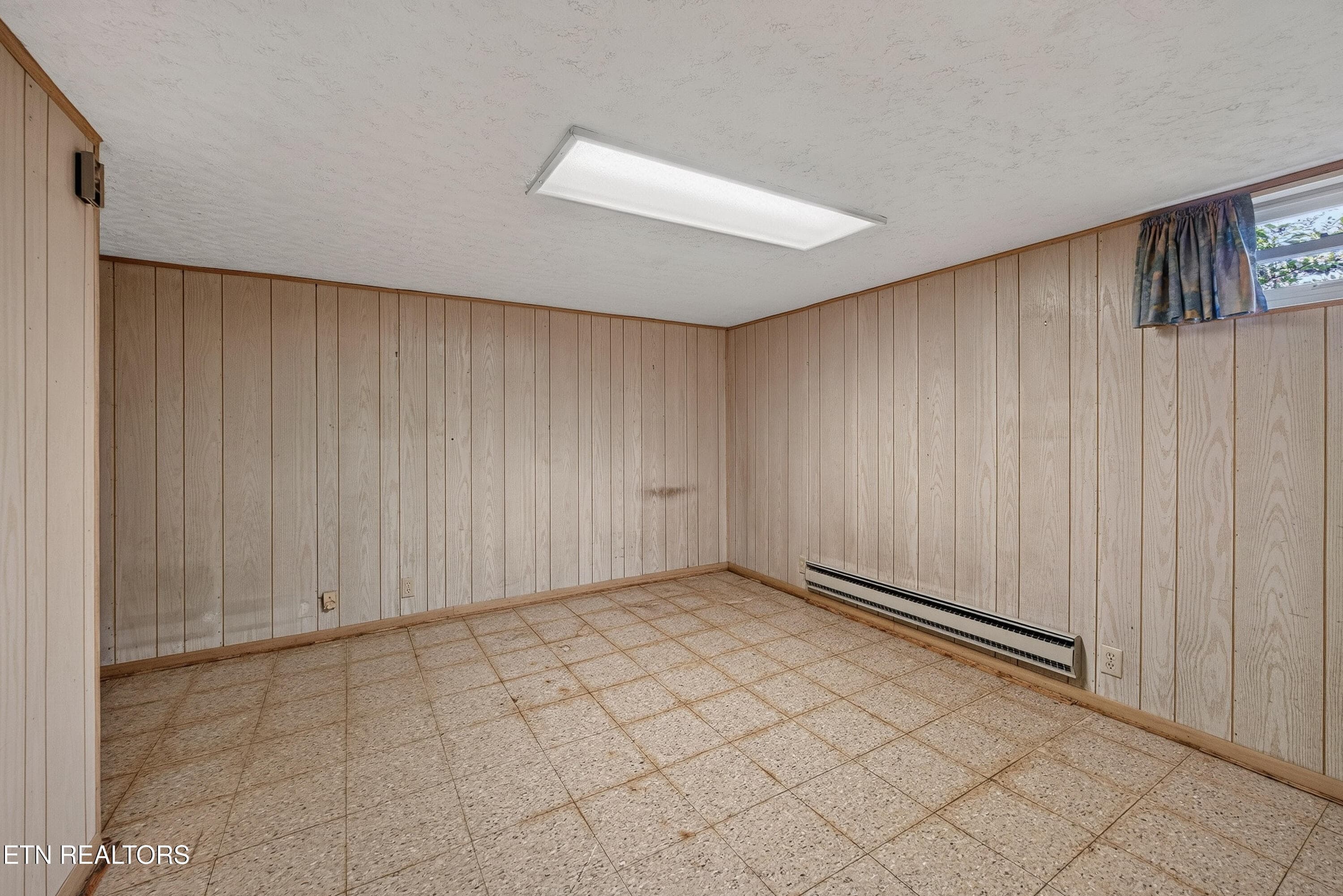 Basement - 12401 Buttermilk Rd, Knoxville, TN 37932, Knoxville