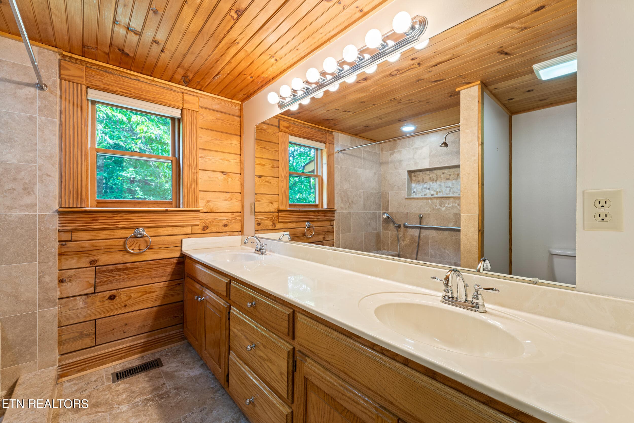 3839 saddle brook way-19 - 3839 Saddle Brook Way, Sevierville, TN 37862, Sevierville