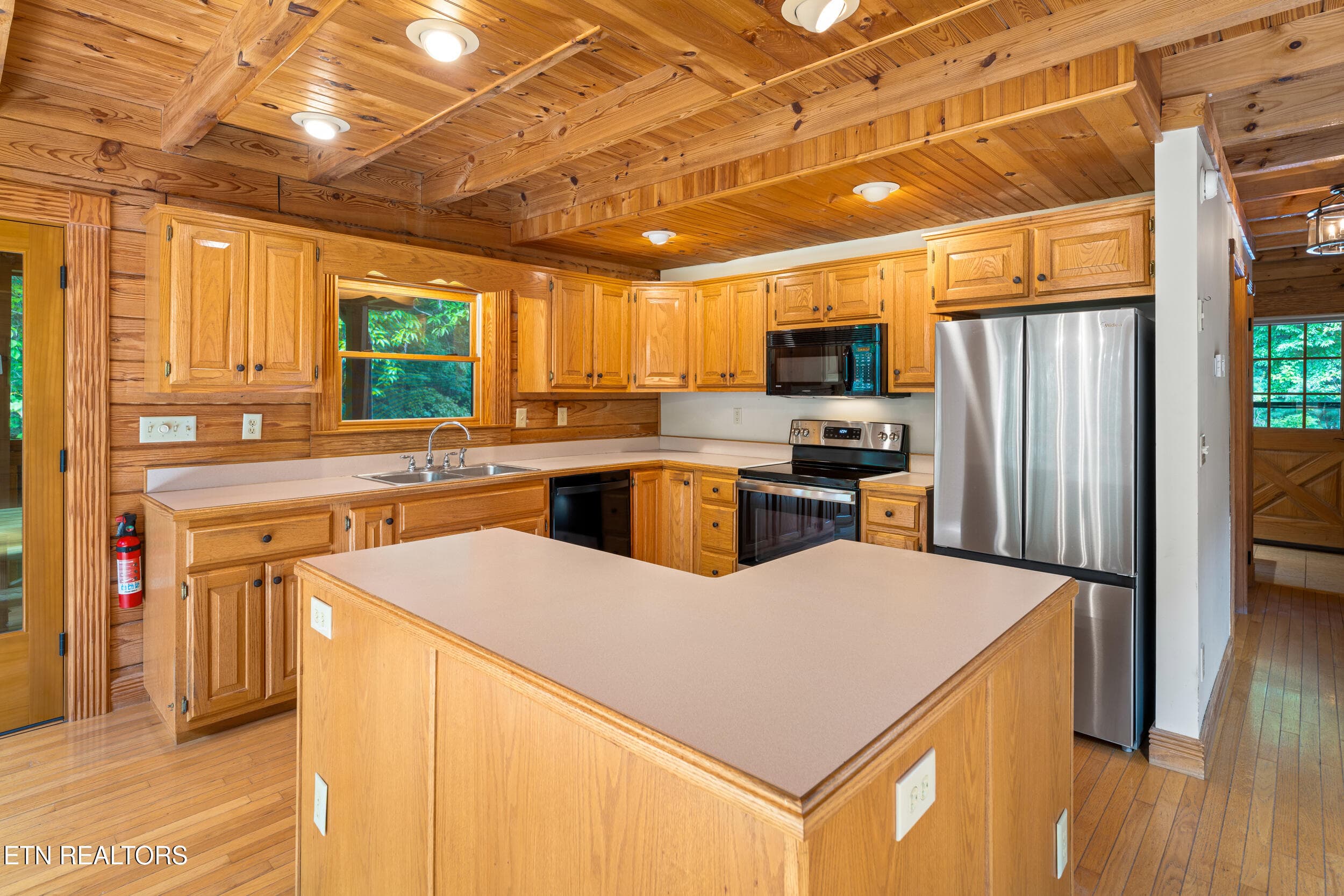 3839 saddle brook way-10 - 3839 Saddle Brook Way, Sevierville, TN 37862, Sevierville